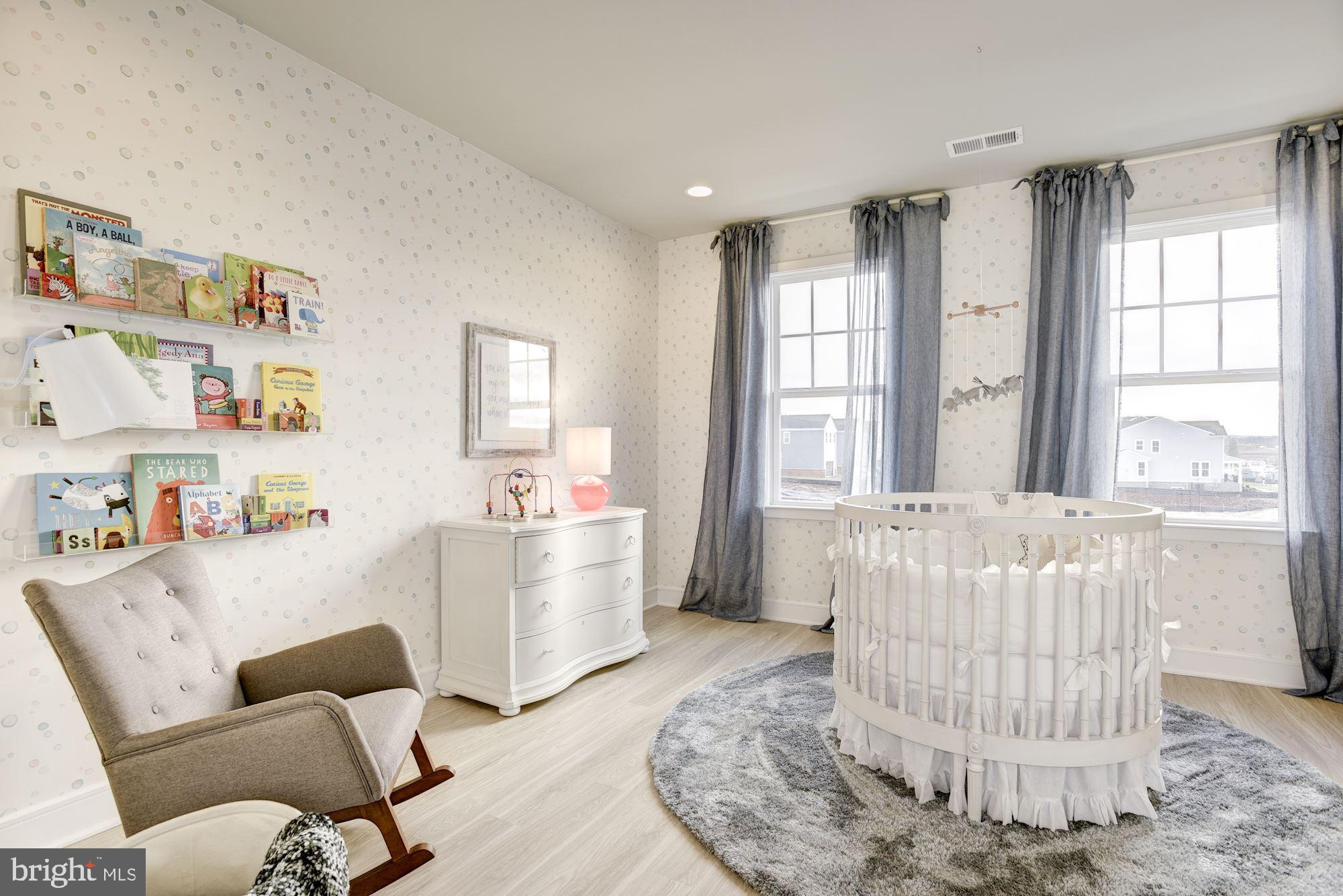 MEADOWBROOK - Residential