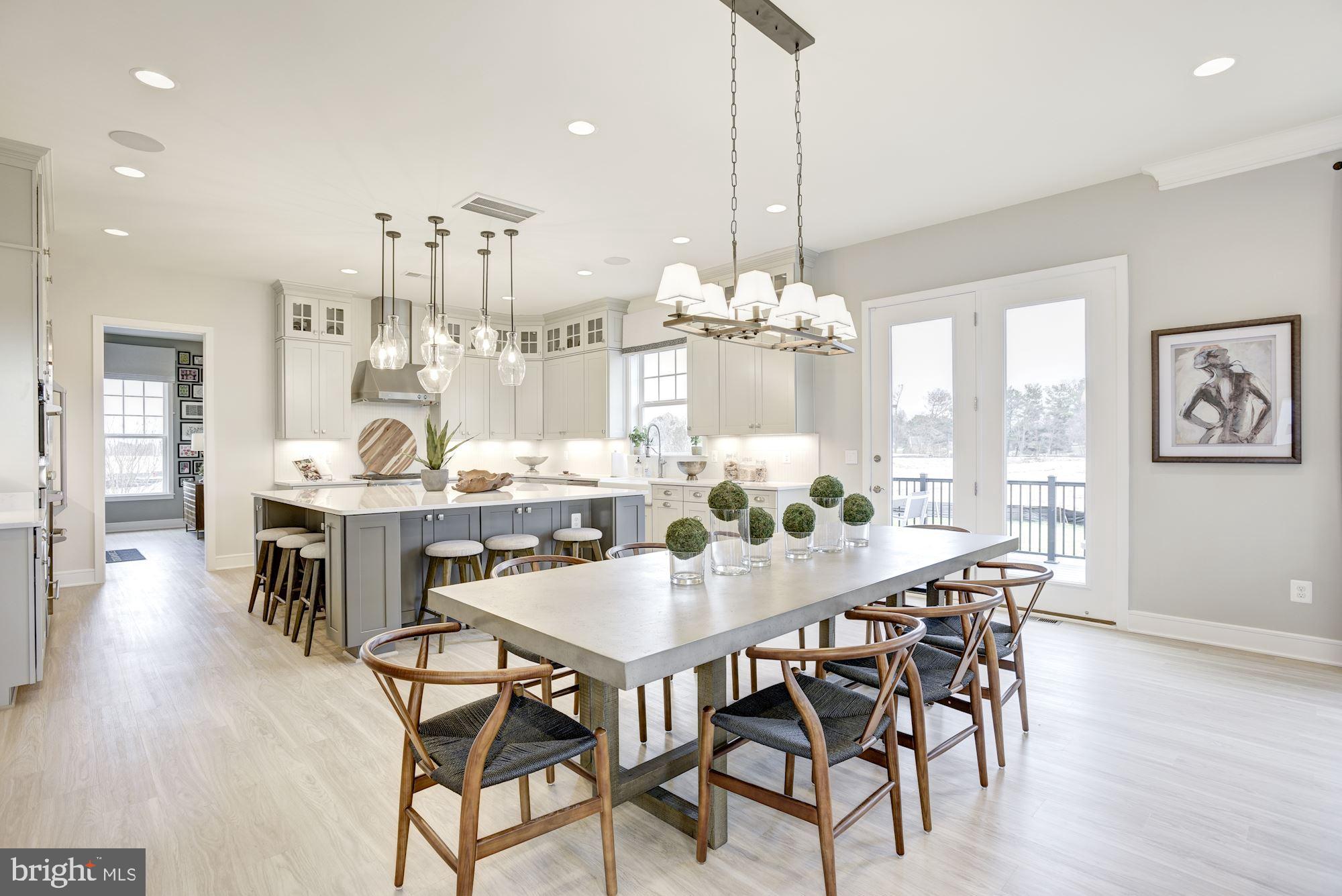 MEADOWBROOK - Residential