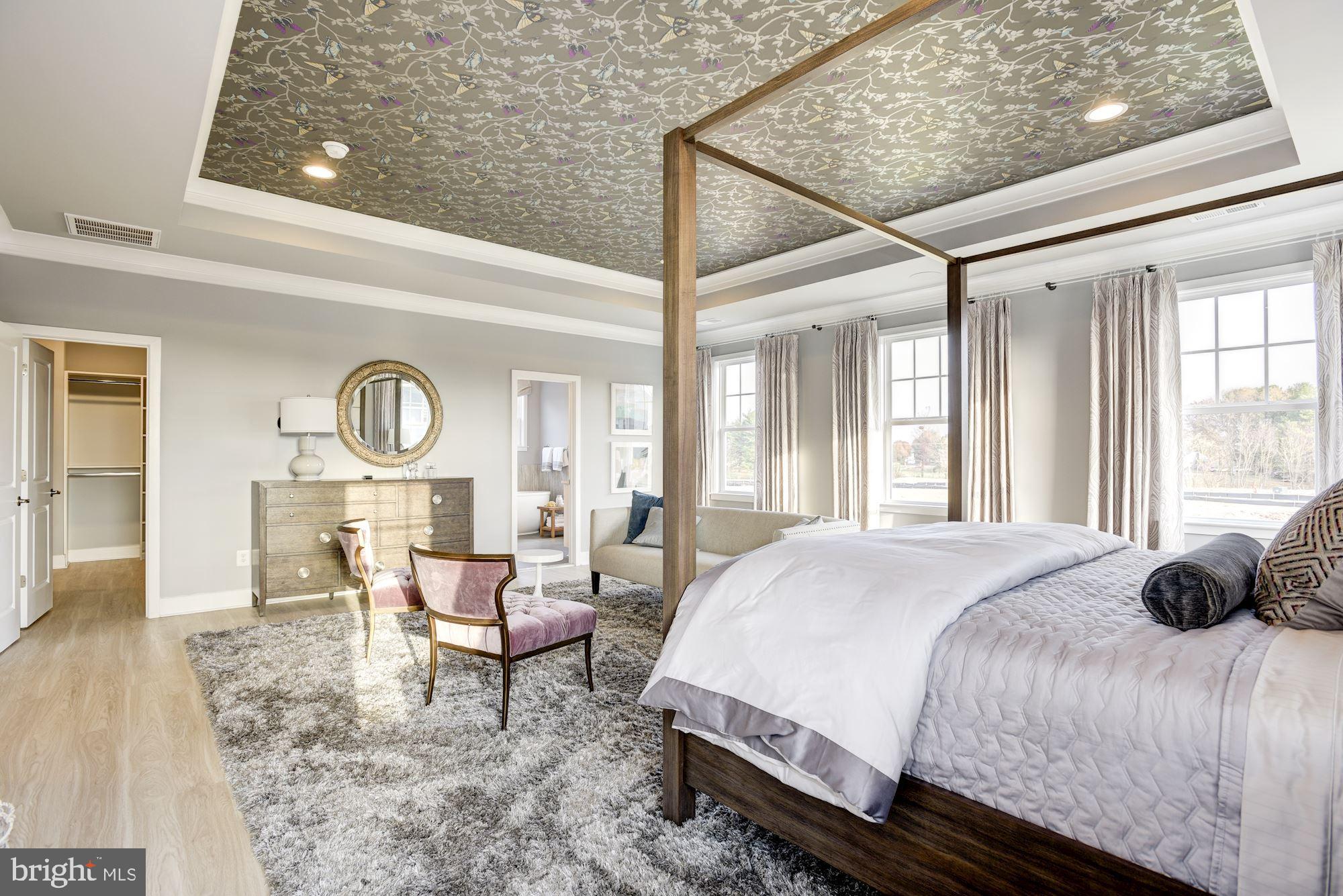 MEADOWBROOK - Residential