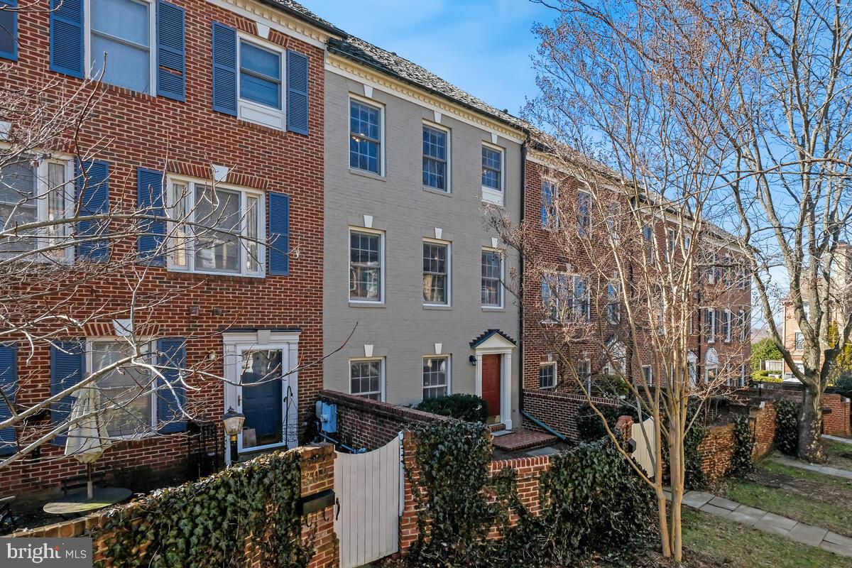 KENTLANDS - Residential