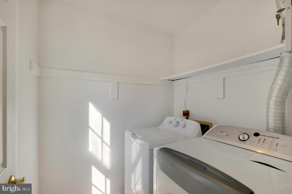 KENTLANDS - Residential