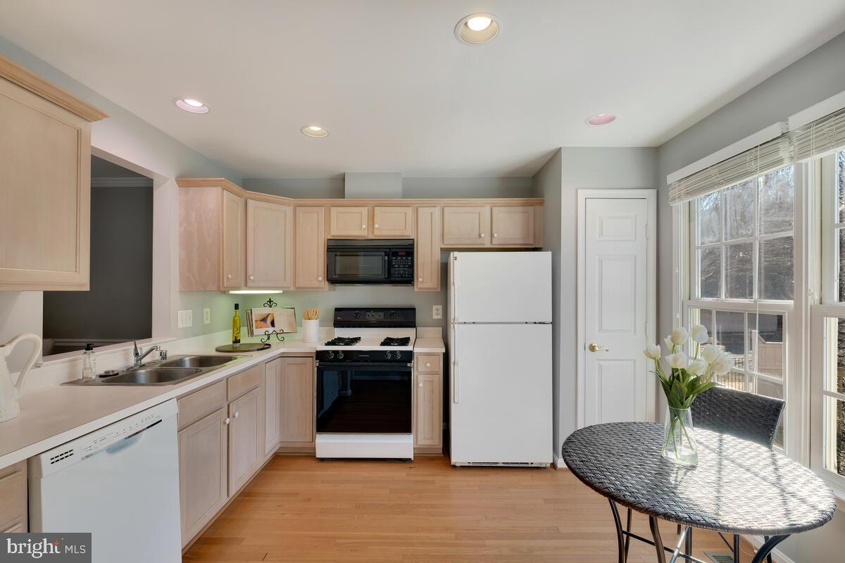 KENTLANDS - Residential