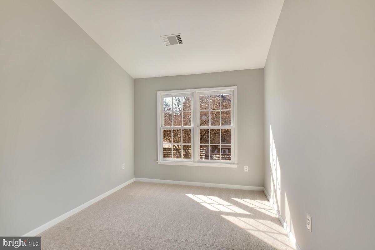 KENTLANDS - Residential