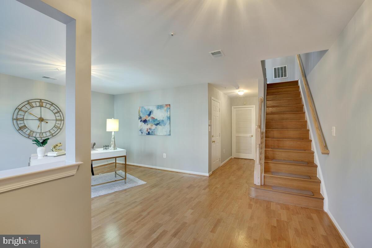 KENTLANDS - Residential