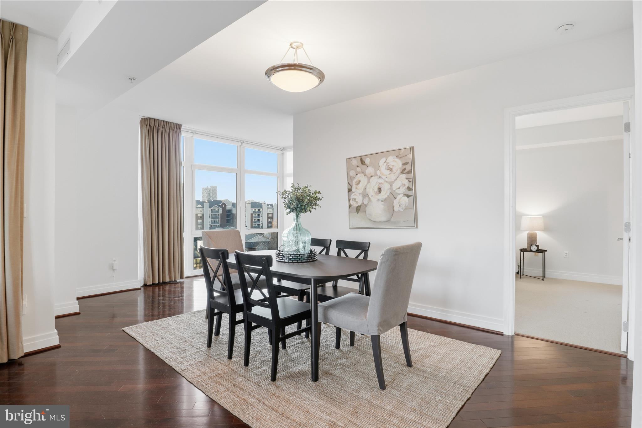 ONE PARK CREST CONDOMINIUM - Residential