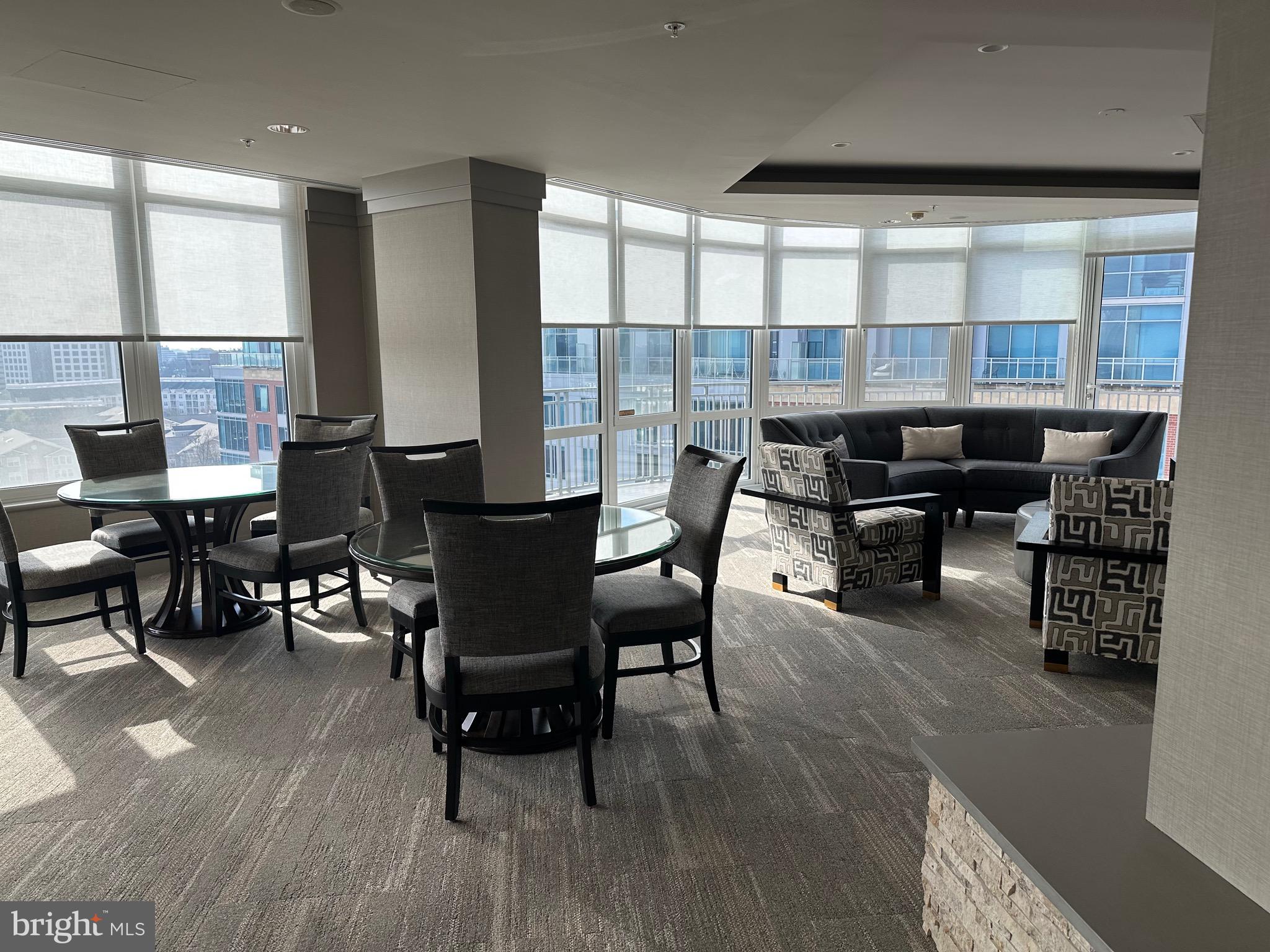 ONE PARK CREST CONDOMINIUM - Residential