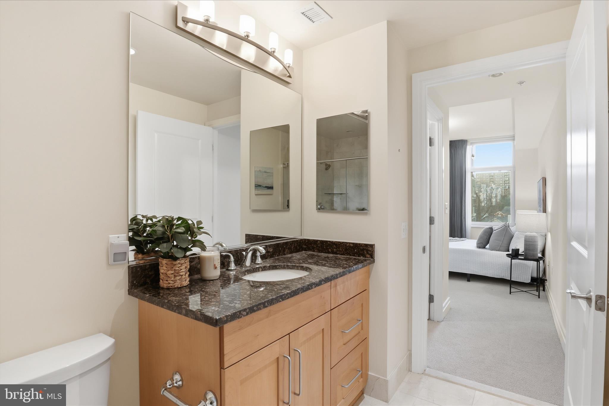 ONE PARK CREST CONDOMINIUM - Residential