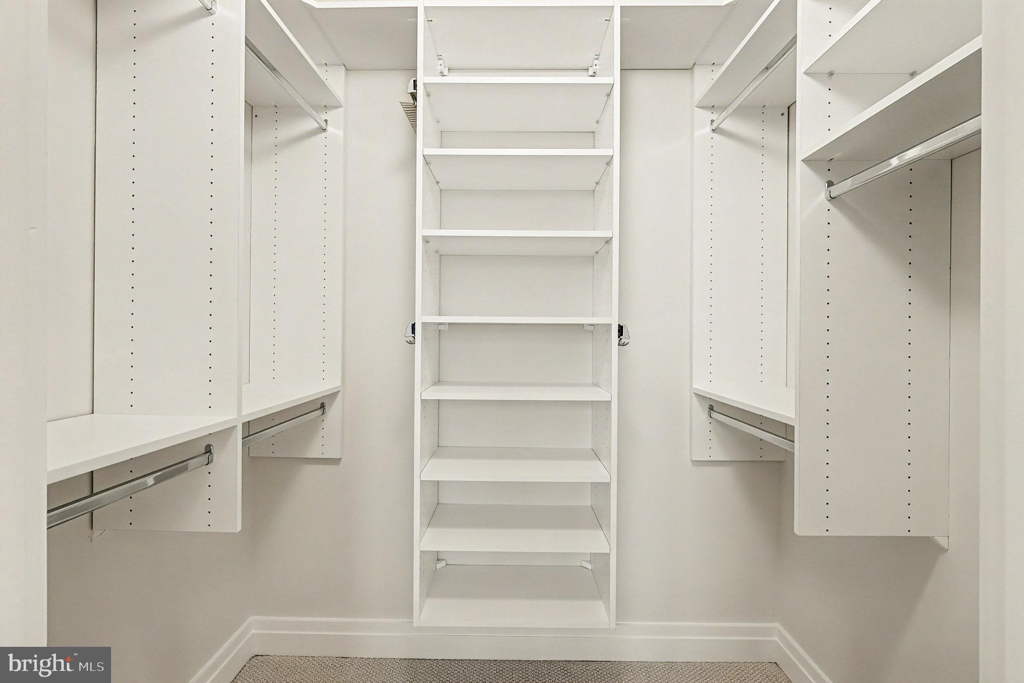 ONE PARK CREST CONDOMINIUM - Residential