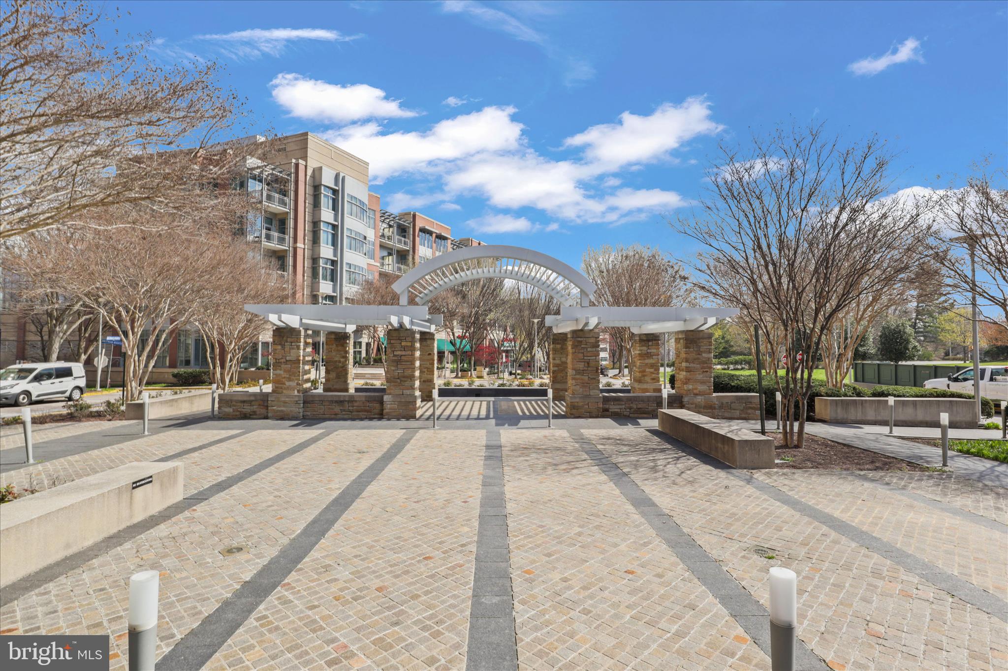 ONE PARK CREST CONDOMINIUM - Residential