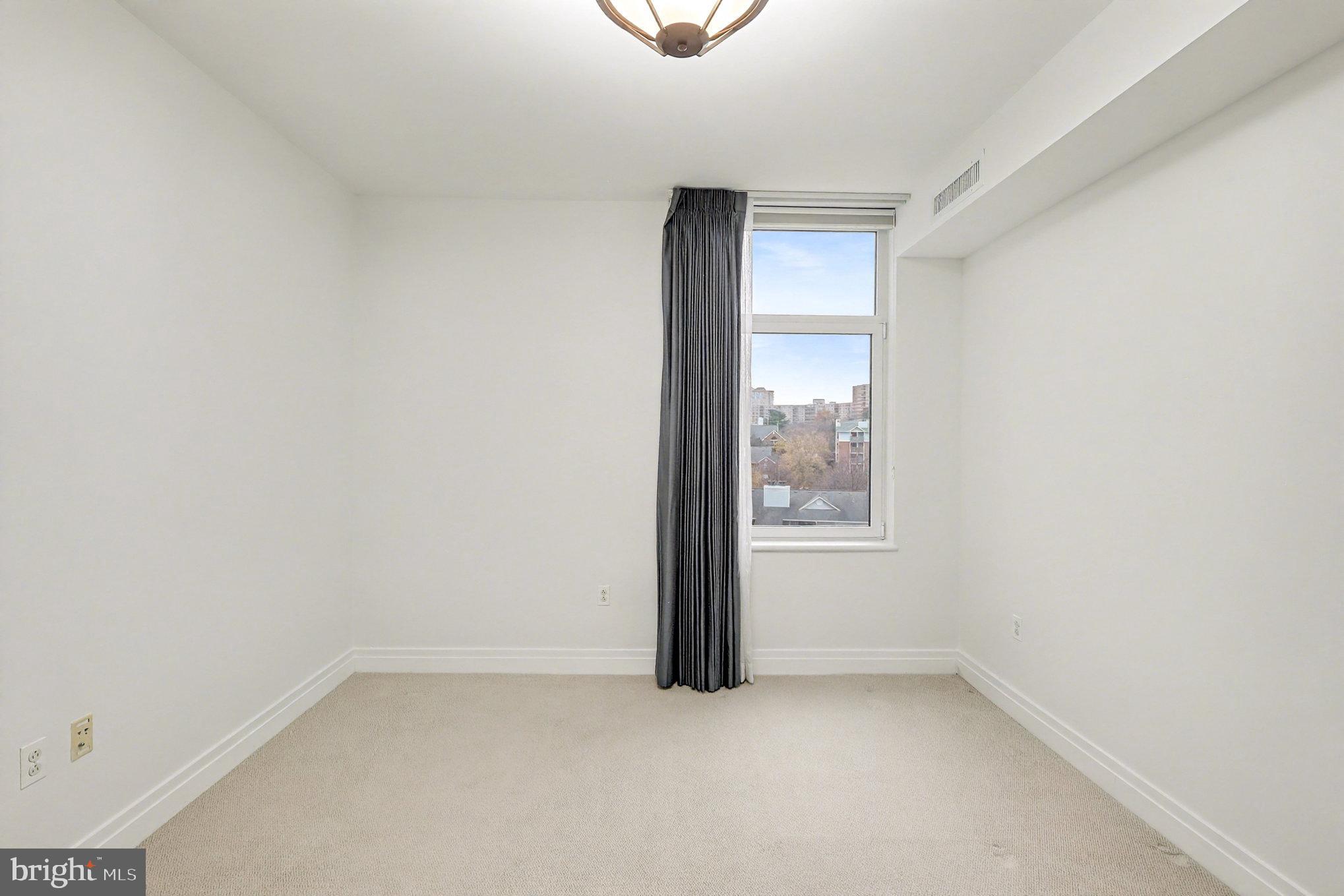 ONE PARK CREST CONDOMINIUM - Residential