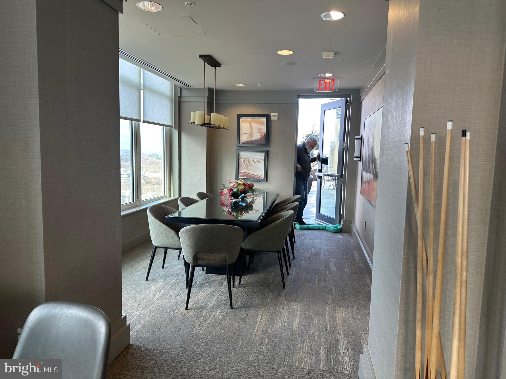 ONE PARK CREST CONDOMINIUM - Residential