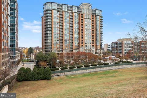 8220 CRESTWOOD HEIGHTS DRIVE 807 MCLEAN VA 22102