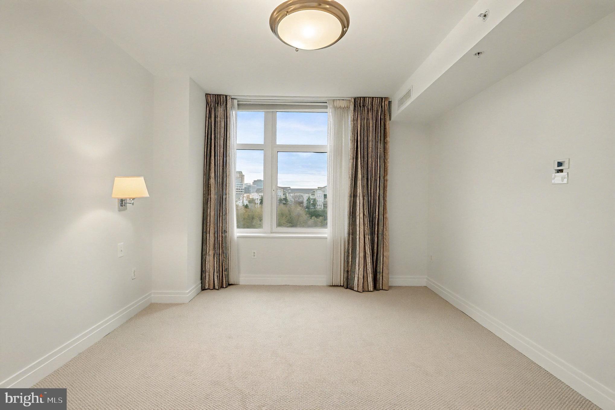 ONE PARK CREST CONDOMINIUM - Residential