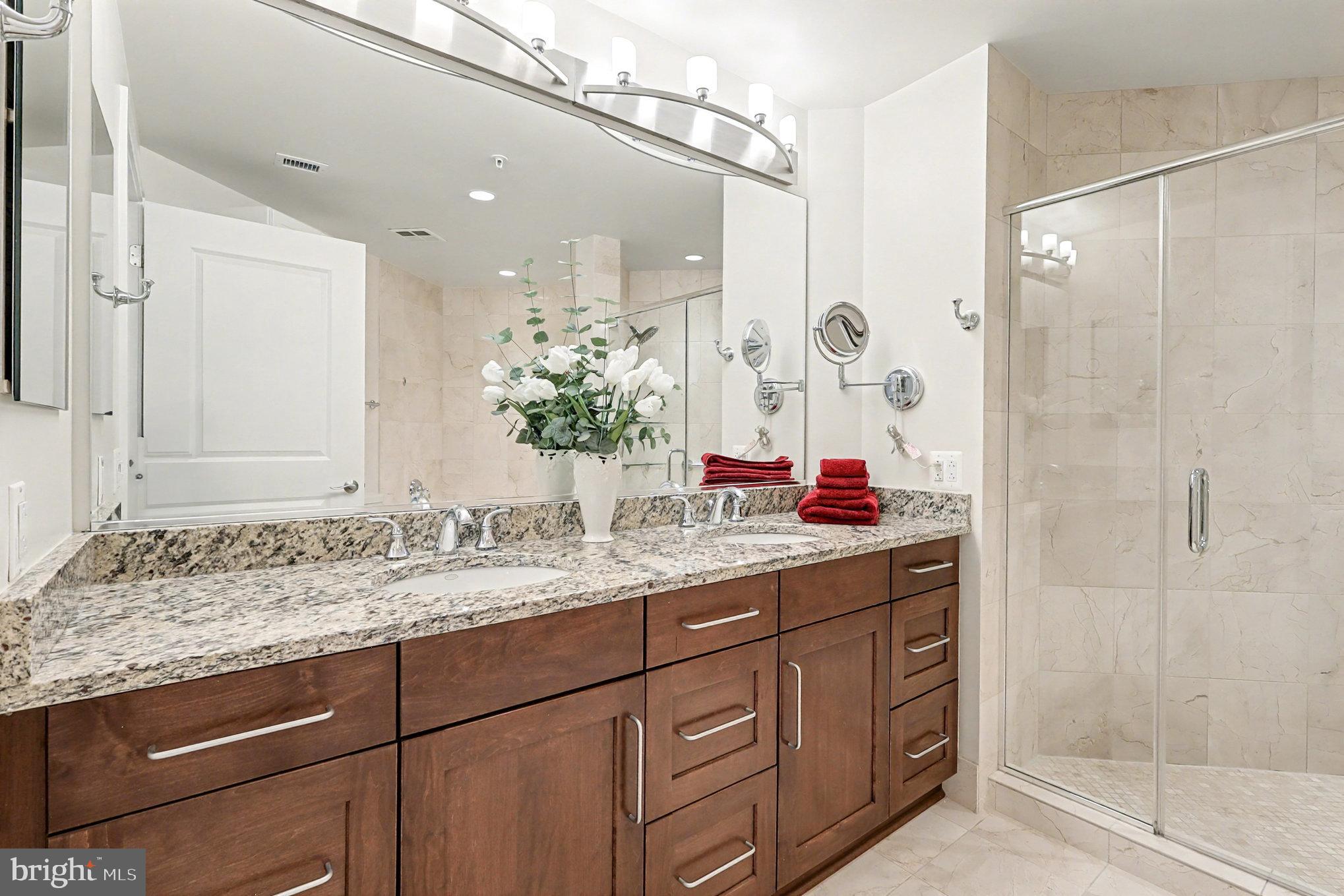 ONE PARK CREST CONDOMINIUM - Residential