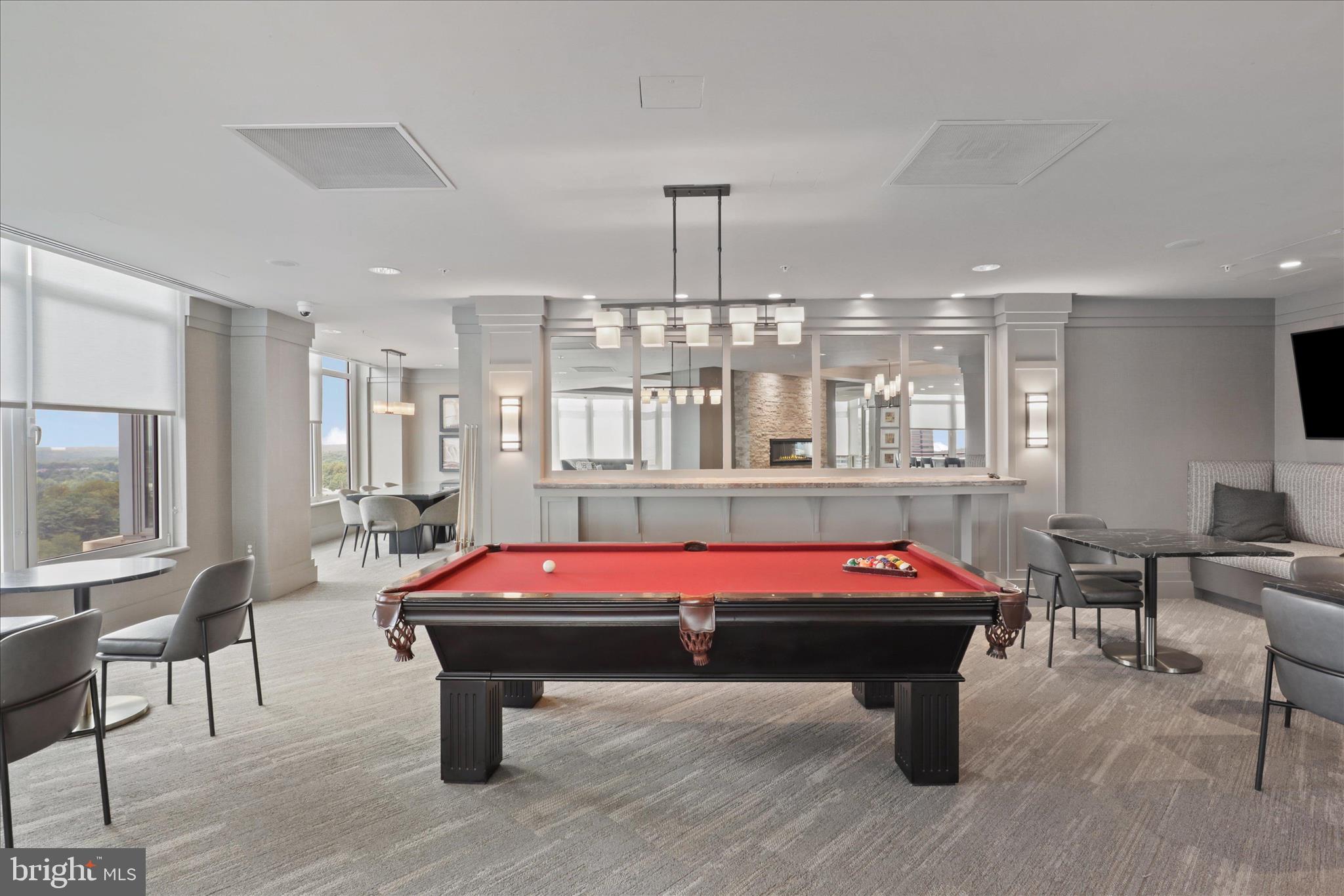 ONE PARK CREST CONDOMINIUM - Residential