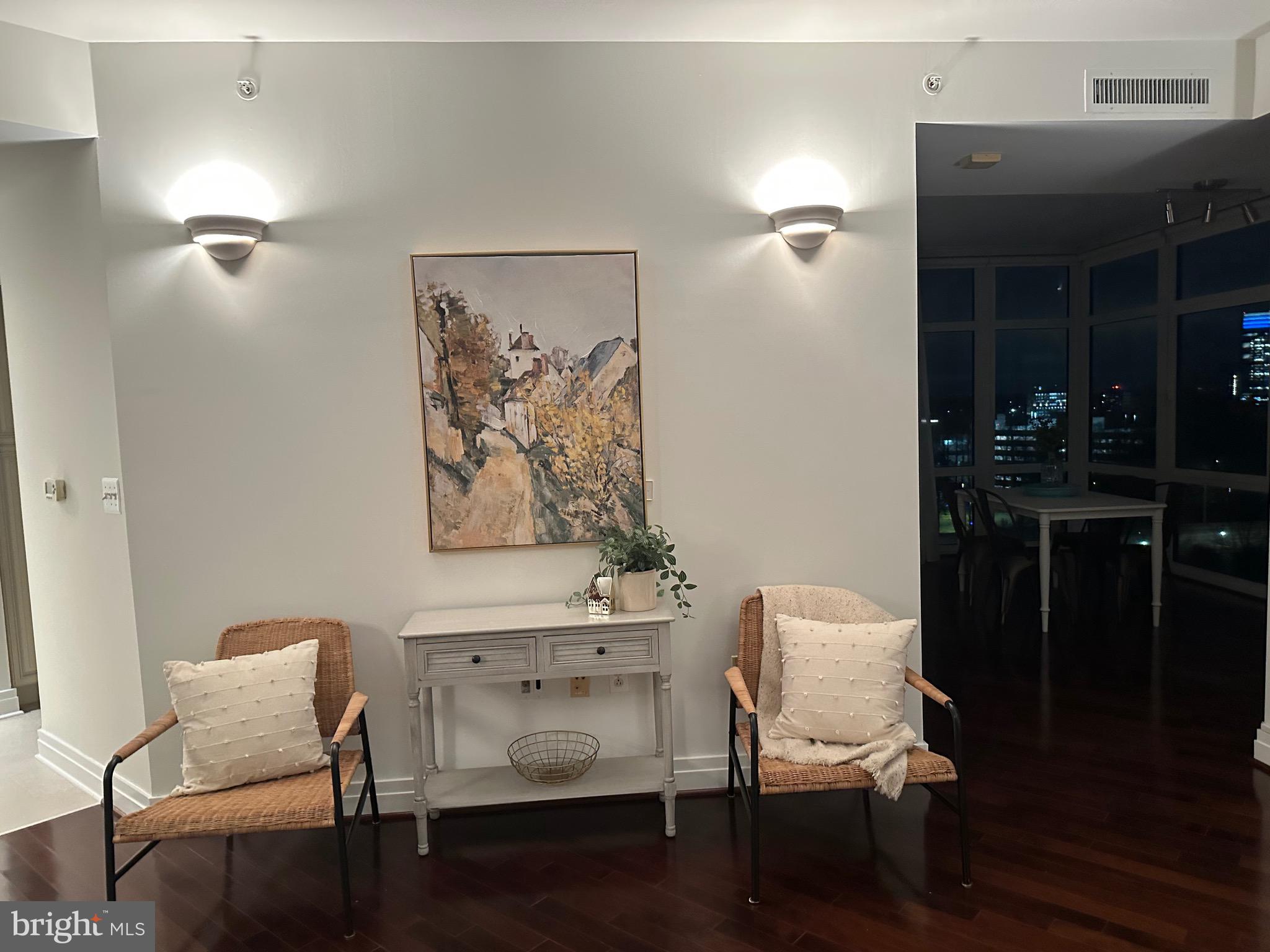 ONE PARK CREST CONDOMINIUM - Residential