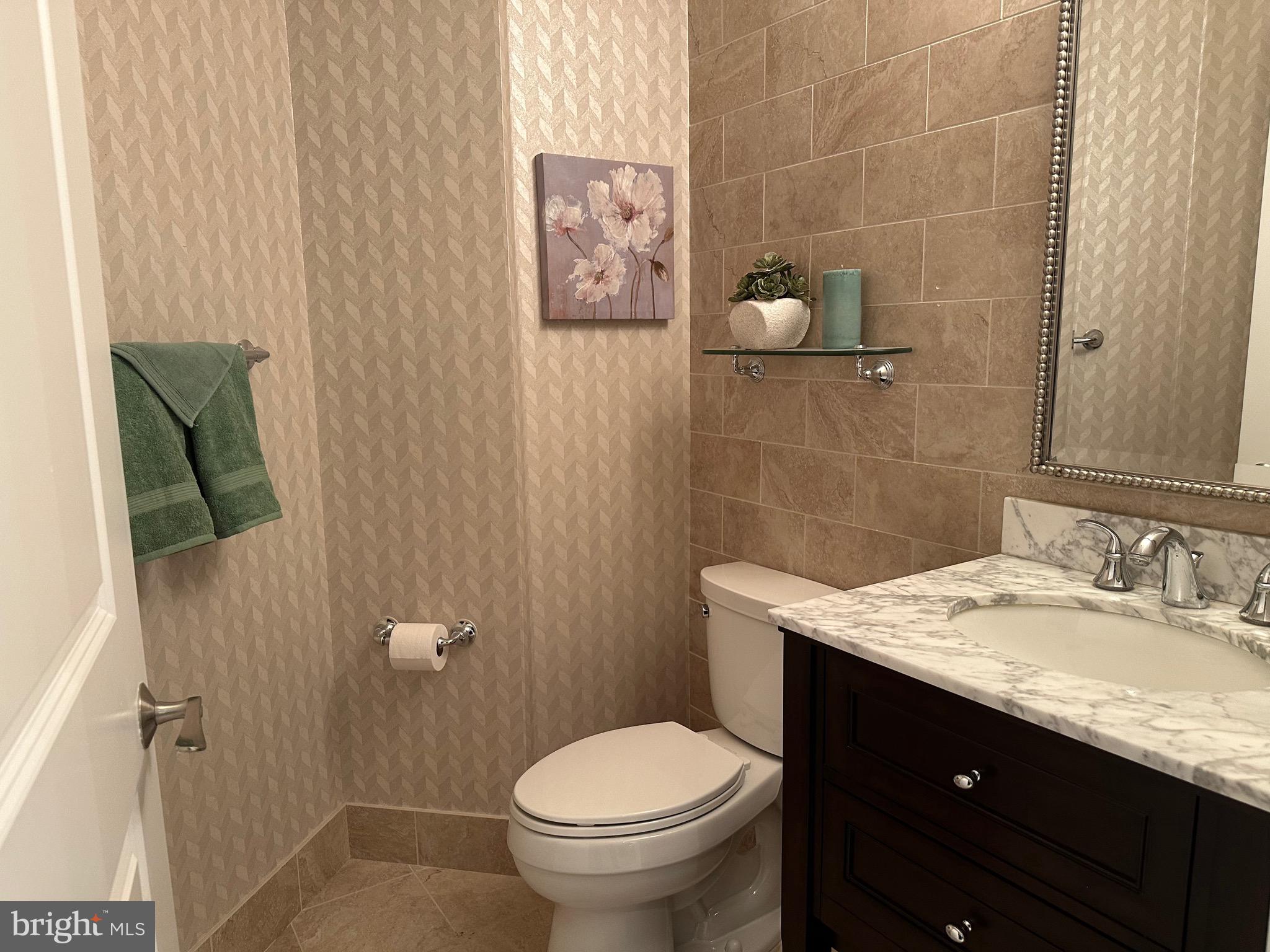 ONE PARK CREST CONDOMINIUM - Residential