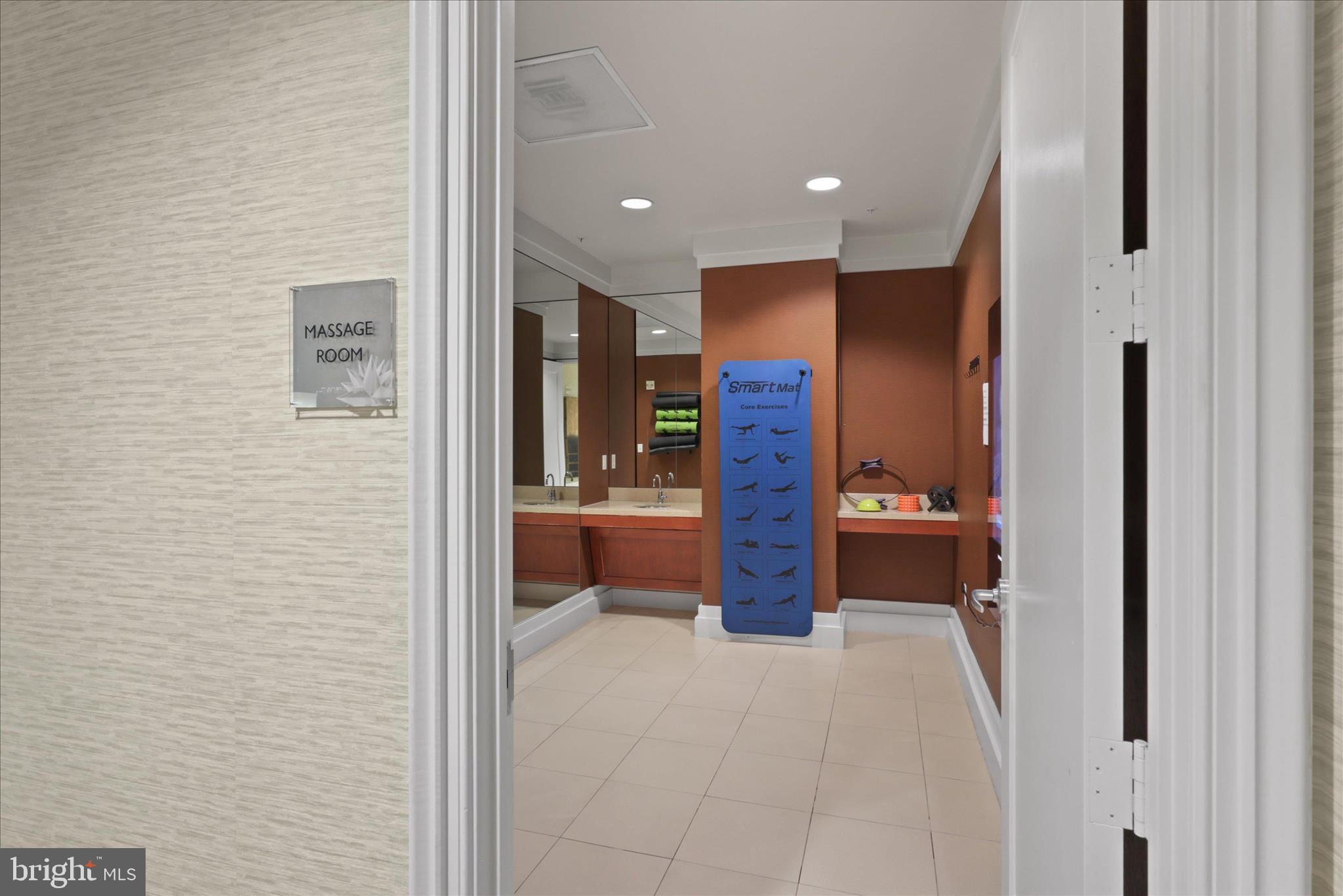 ONE PARK CREST CONDOMINIUM - Residential