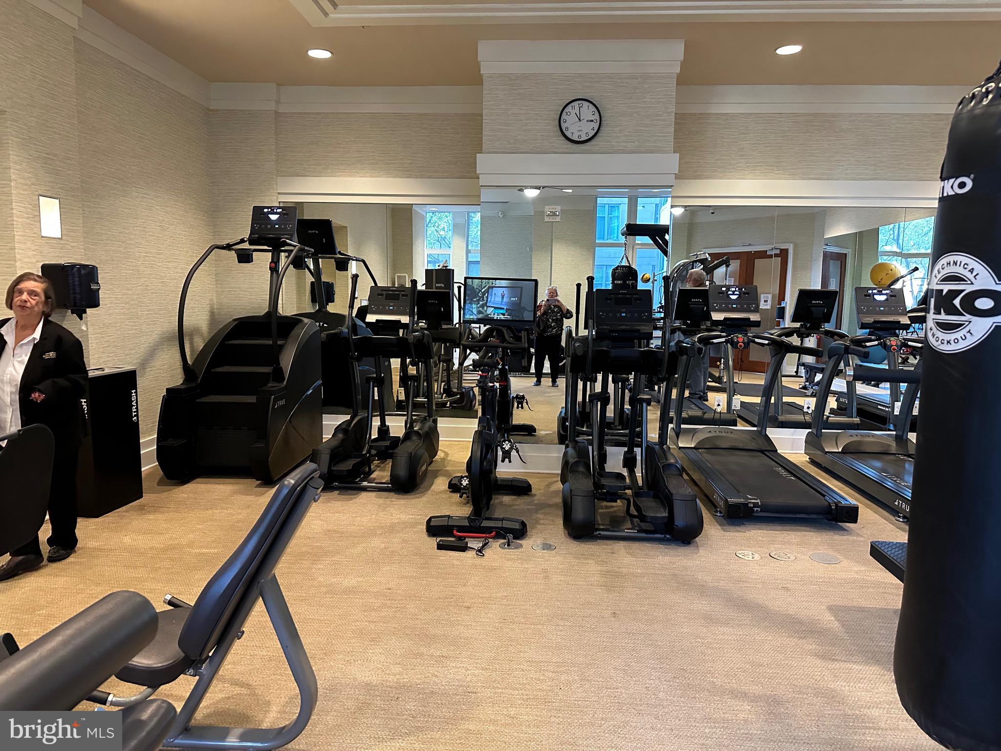 ONE PARK CREST CONDOMINIUM - Residential