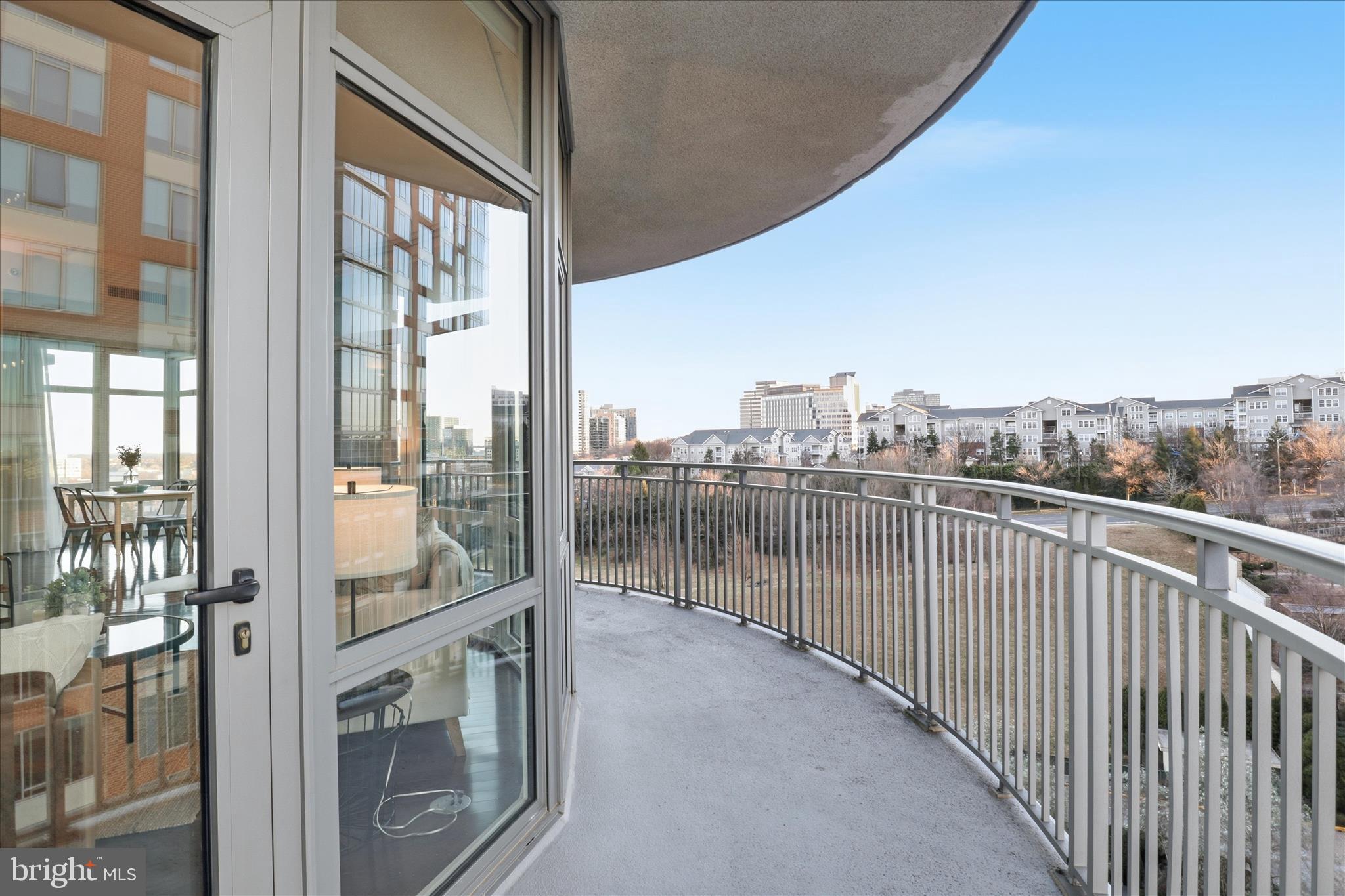 ONE PARK CREST CONDOMINIUM - Residential