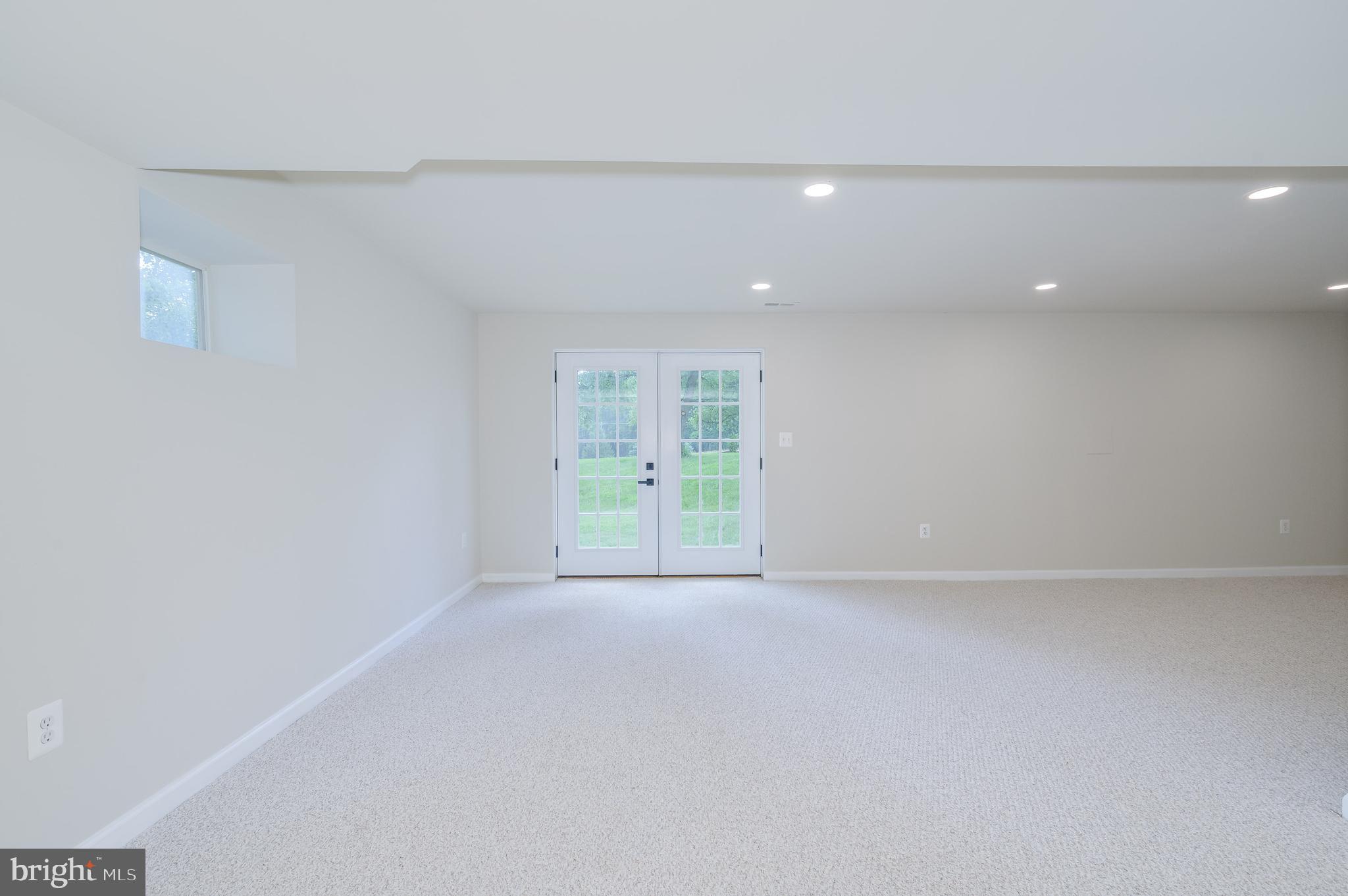 SPRUCE HILL ESTATES - Residential