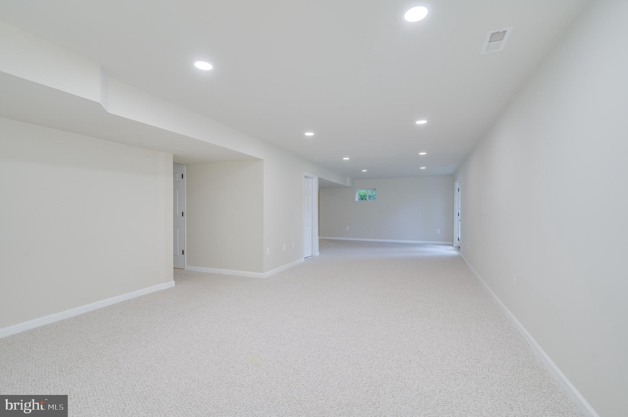 SPRUCE HILL ESTATES - Residential