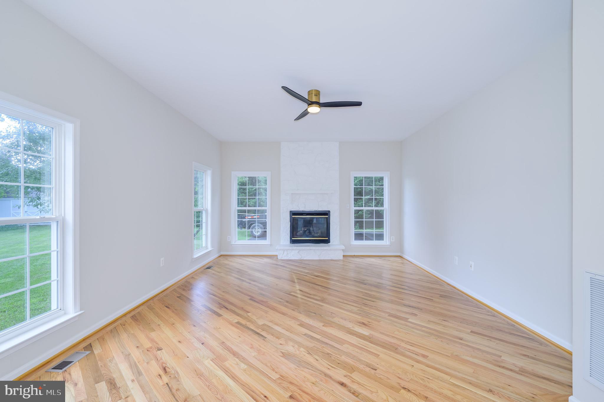 SPRUCE HILL ESTATES - Residential