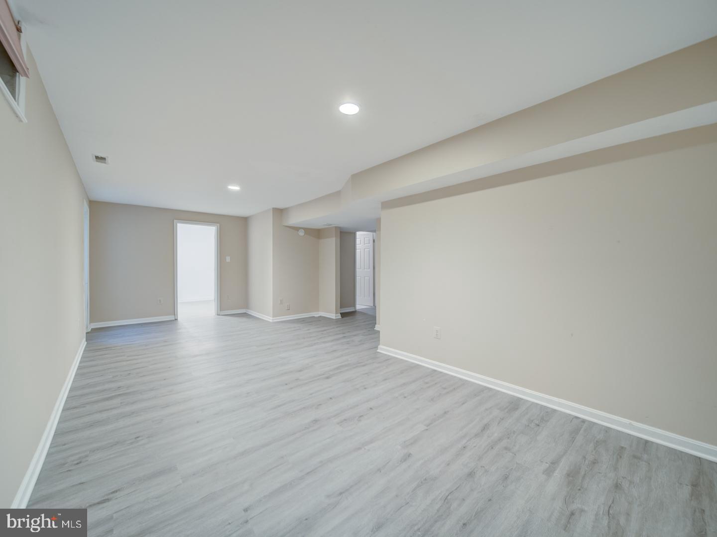 MOUNT AUGUSTINE - Residential