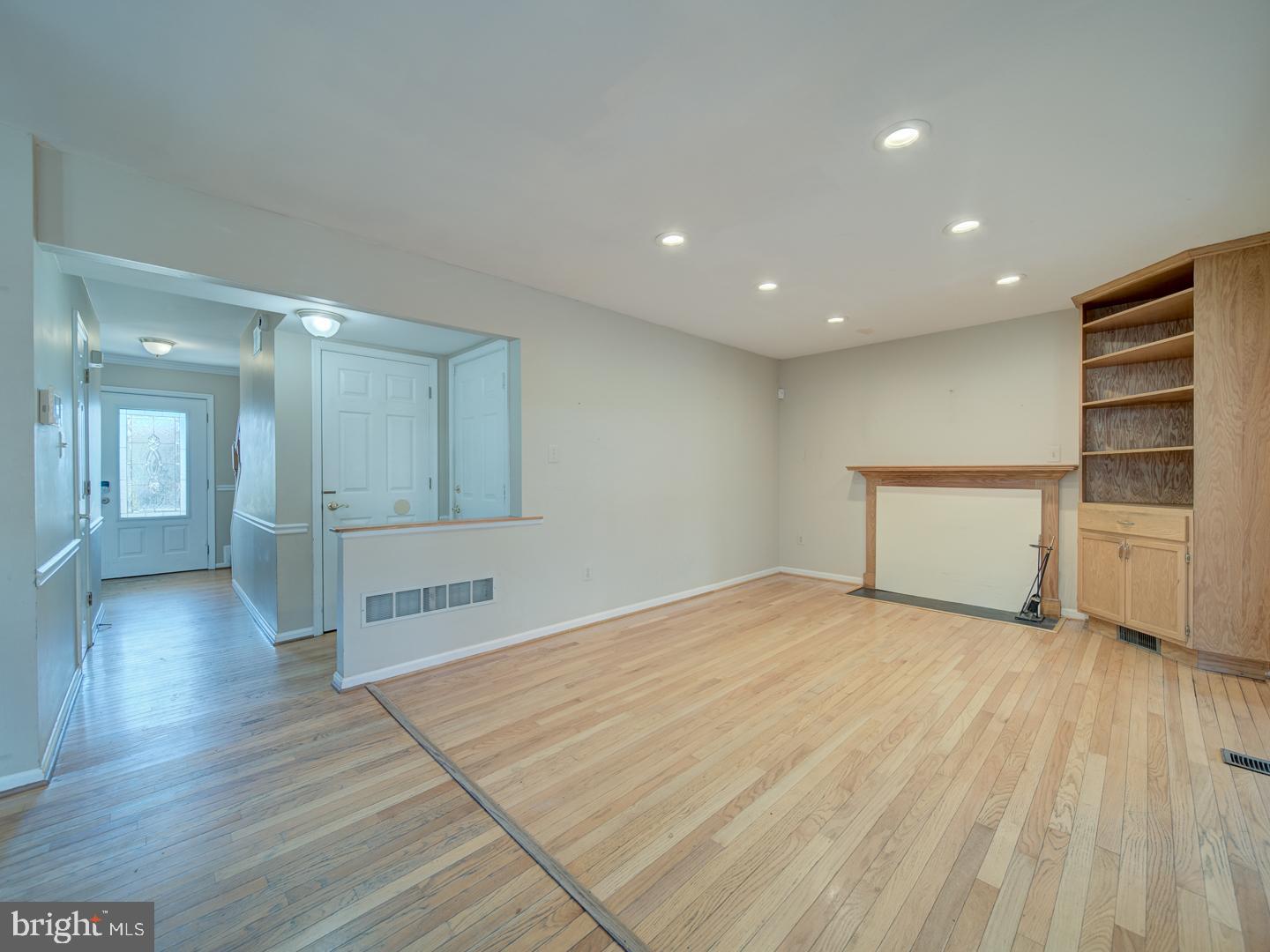 MOUNT AUGUSTINE - Residential