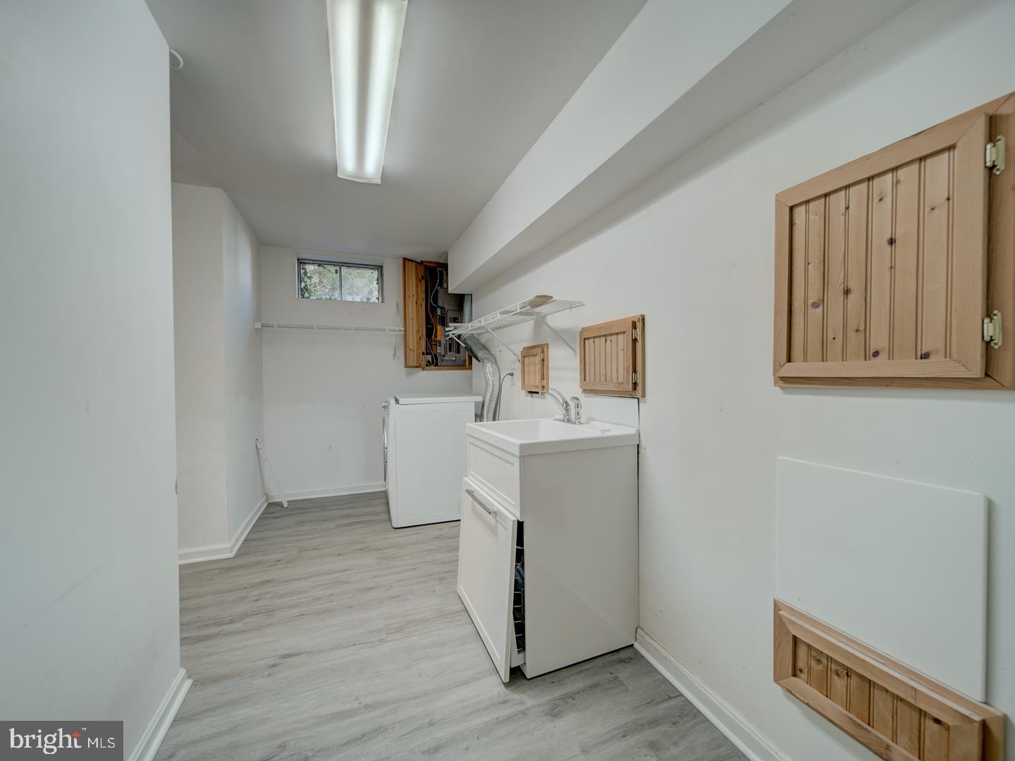 MOUNT AUGUSTINE - Residential