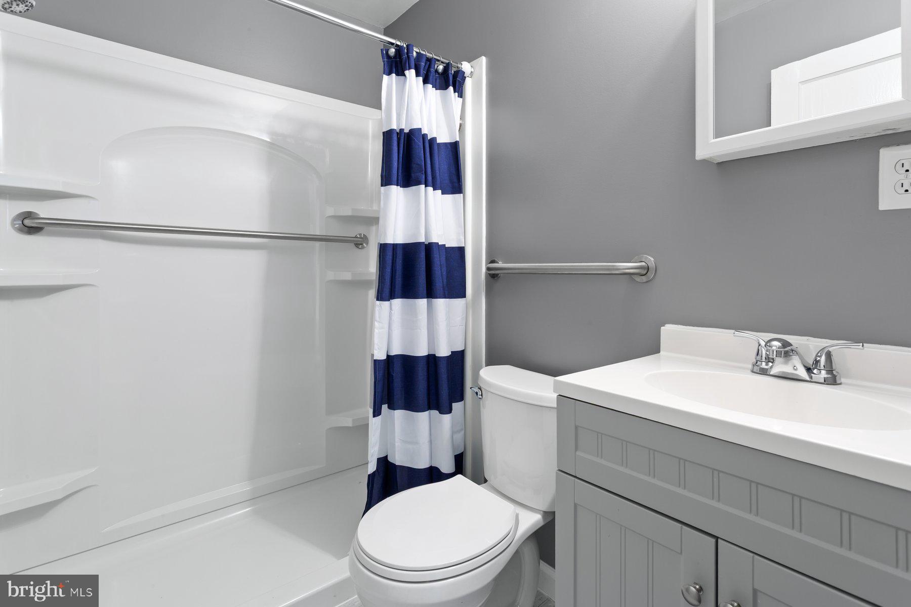 HYATTSVILLE - Residential