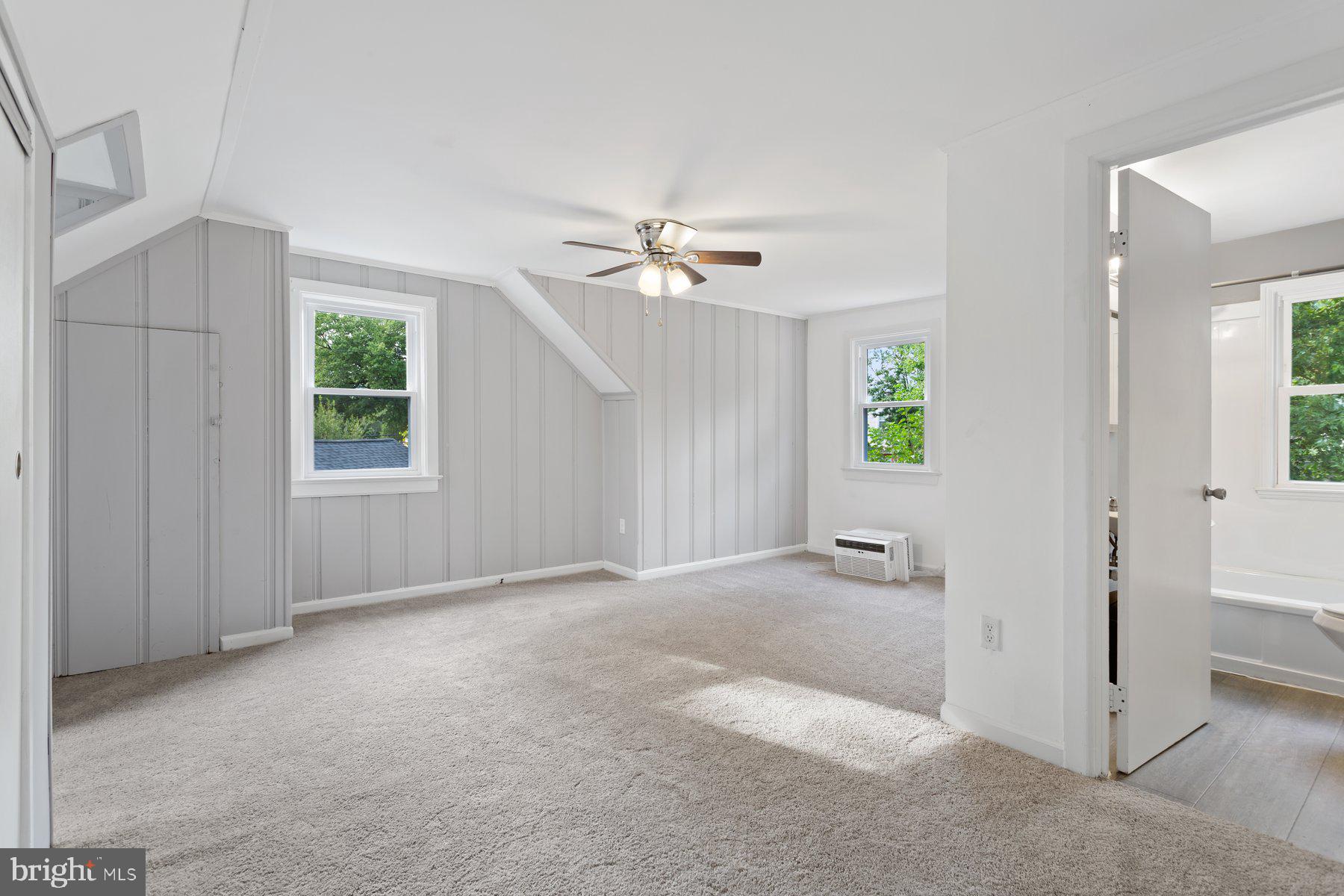 HYATTSVILLE - Residential