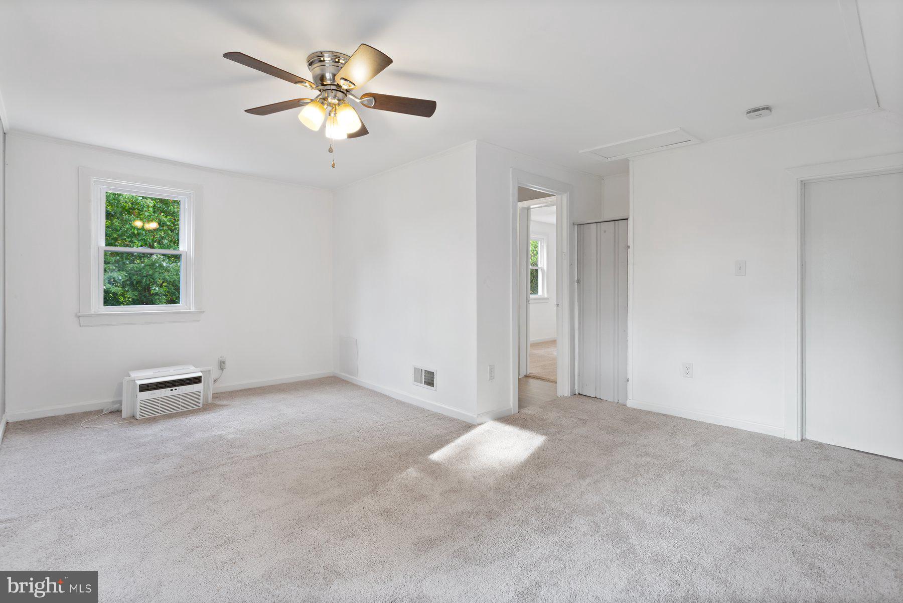 HYATTSVILLE - Residential