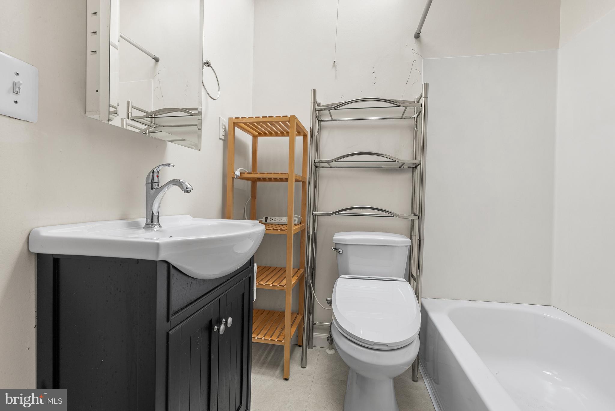 HAMPDEN HISTORIC DISTRICT - Residential