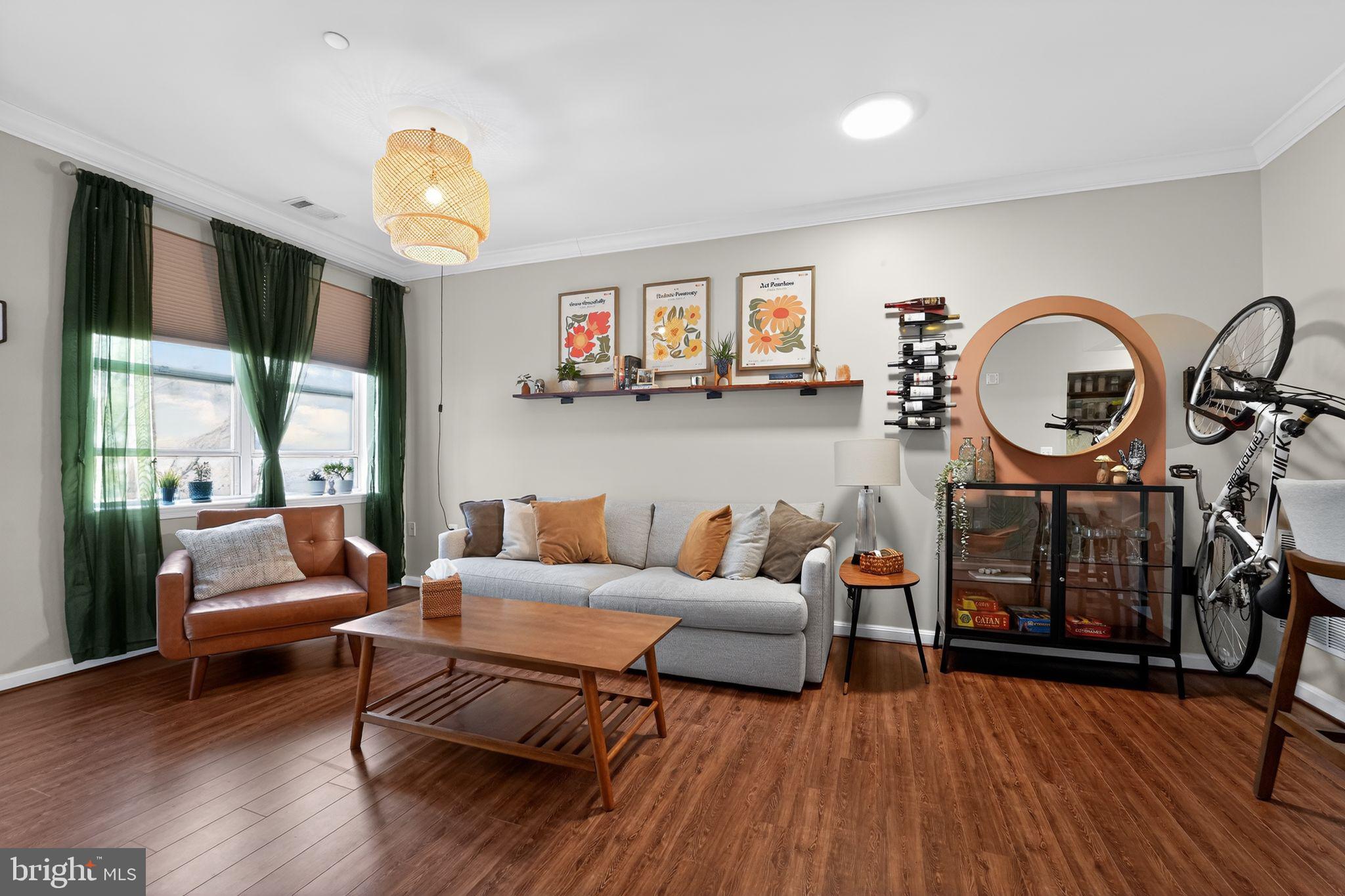 PIERSIDE AT HARBORVIEW - Residential