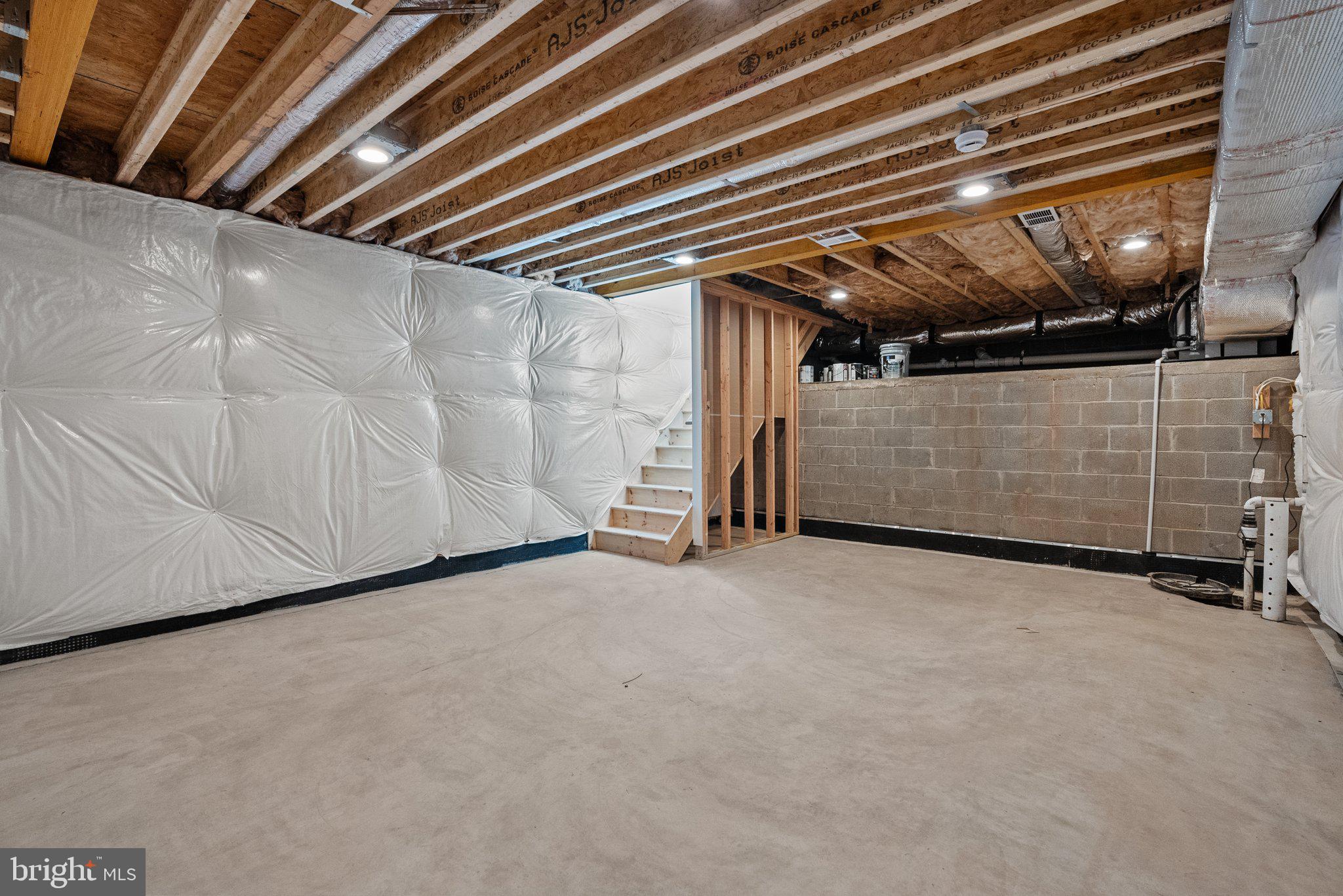 WASHINGTON CROSSING - Residential