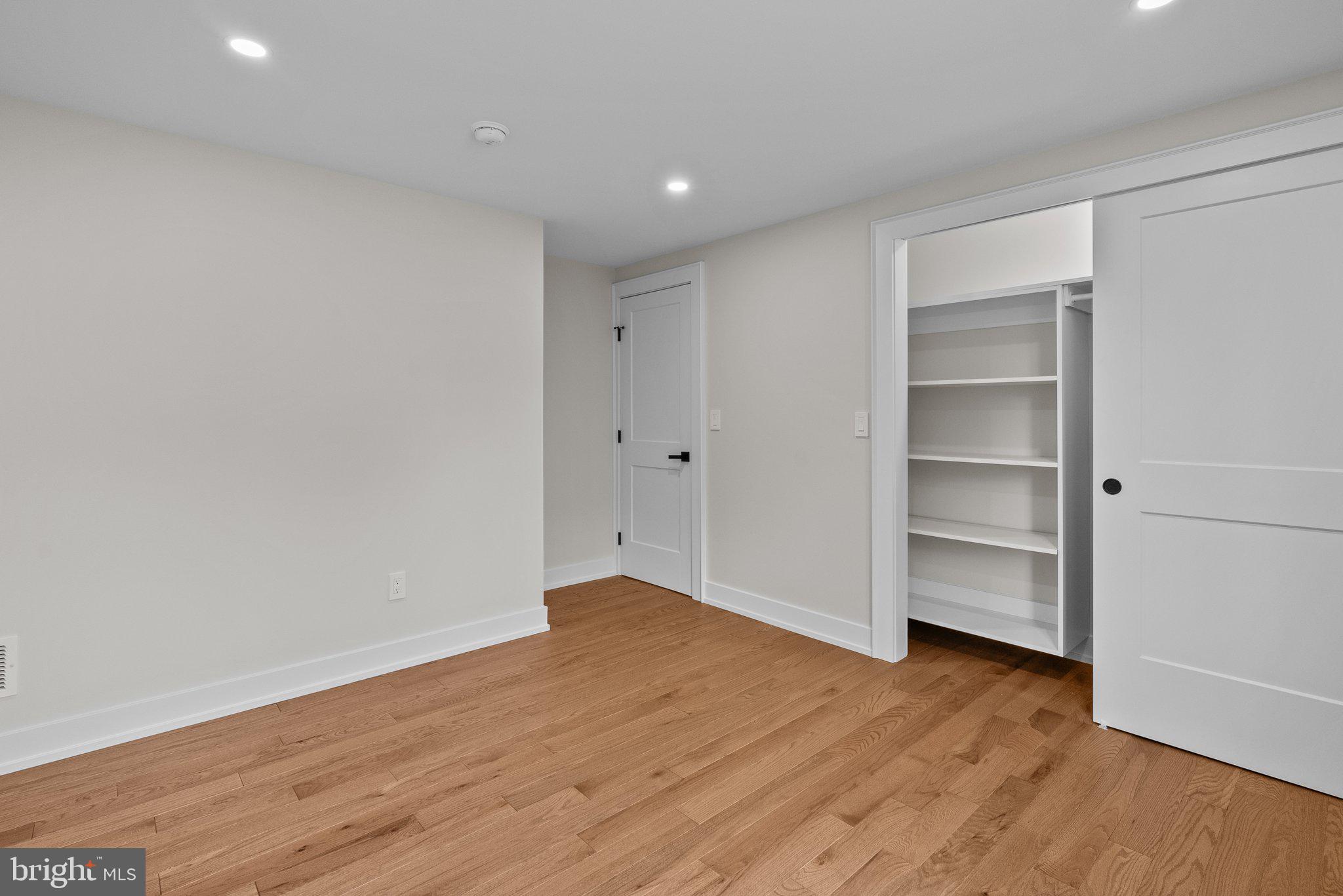 WASHINGTON CROSSING - Residential