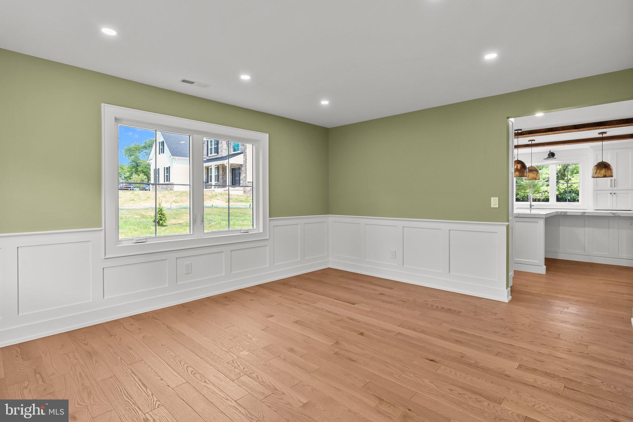 WASHINGTON CROSSING - Residential