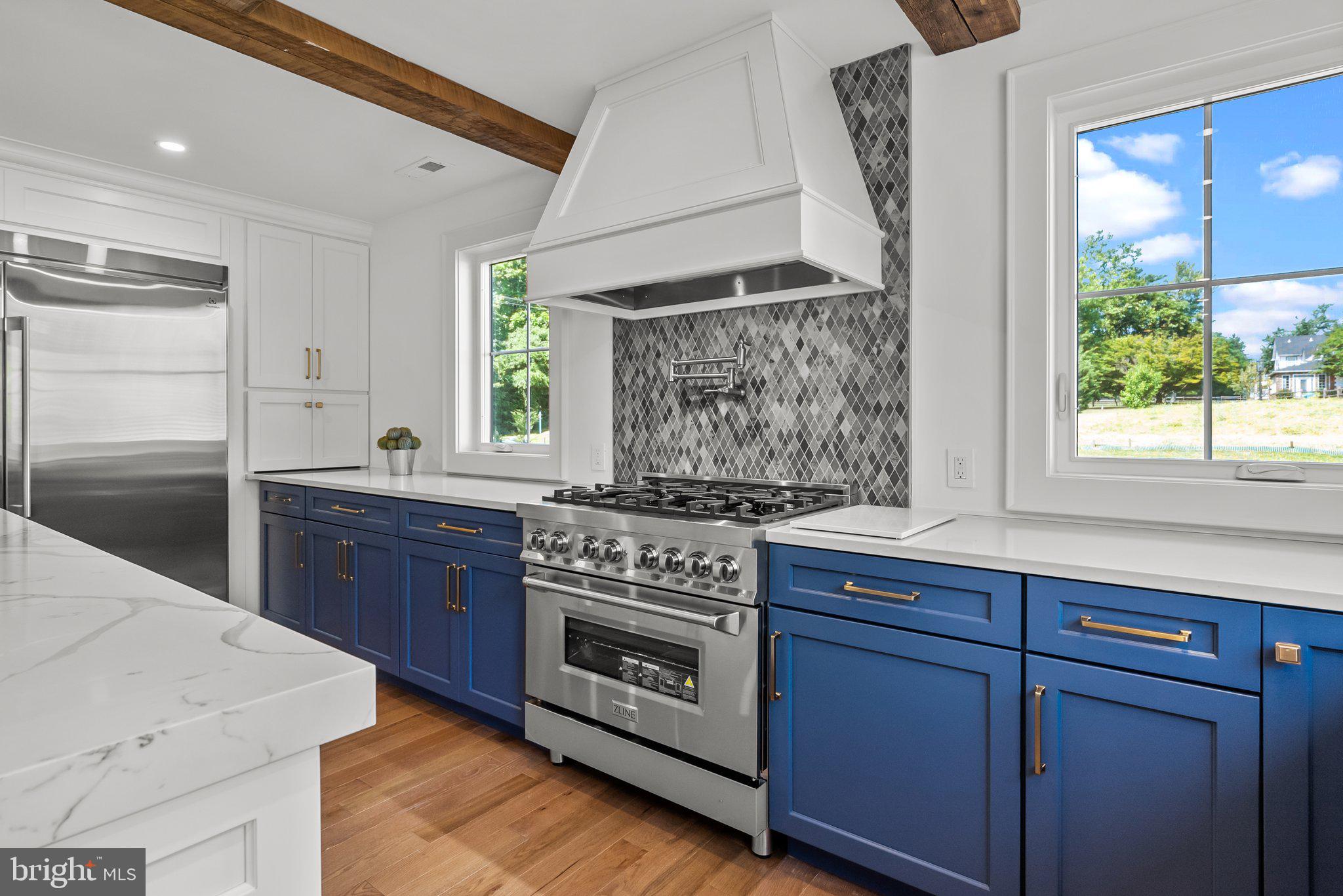 WASHINGTON CROSSING - Residential