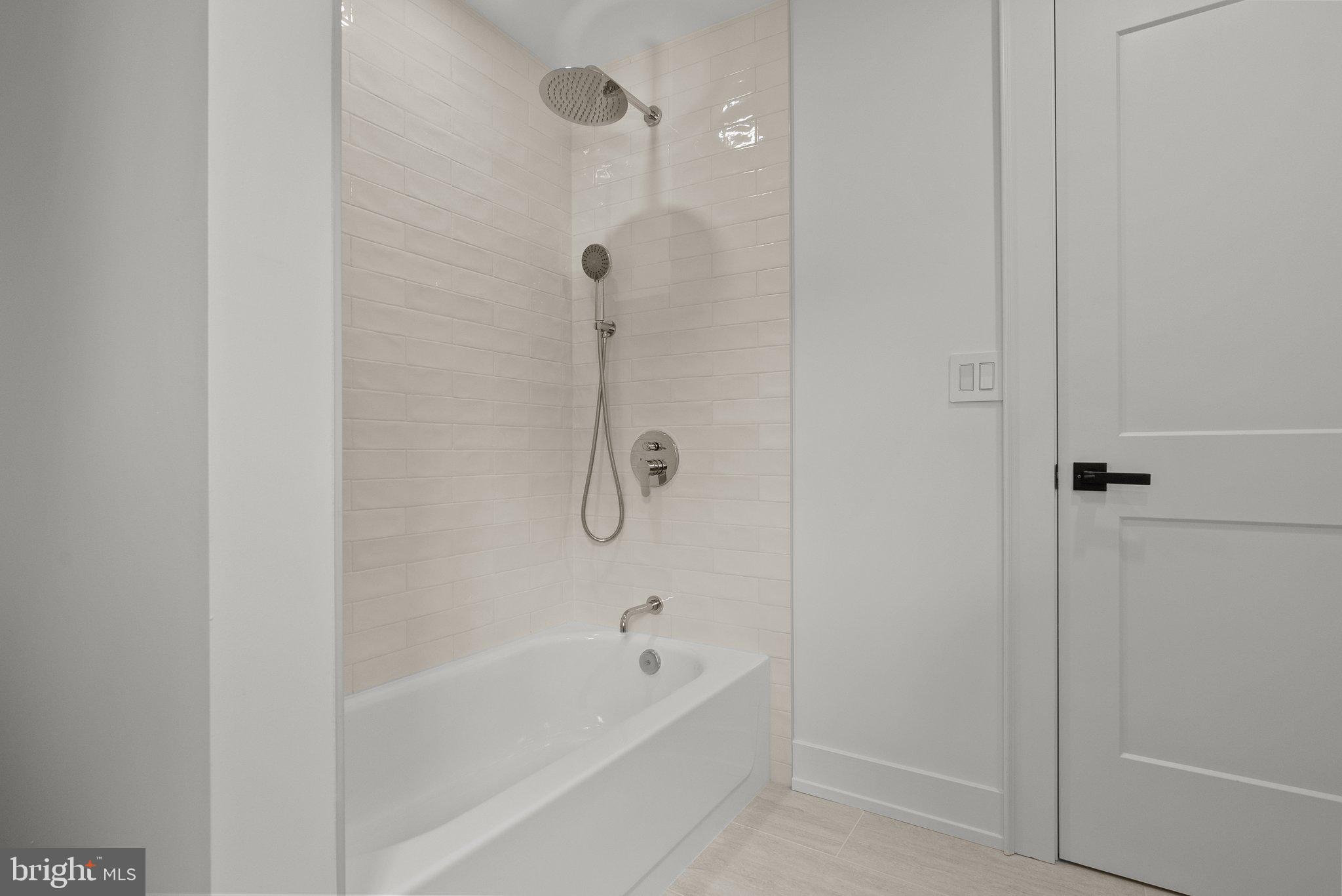 WASHINGTON CROSSING - Residential