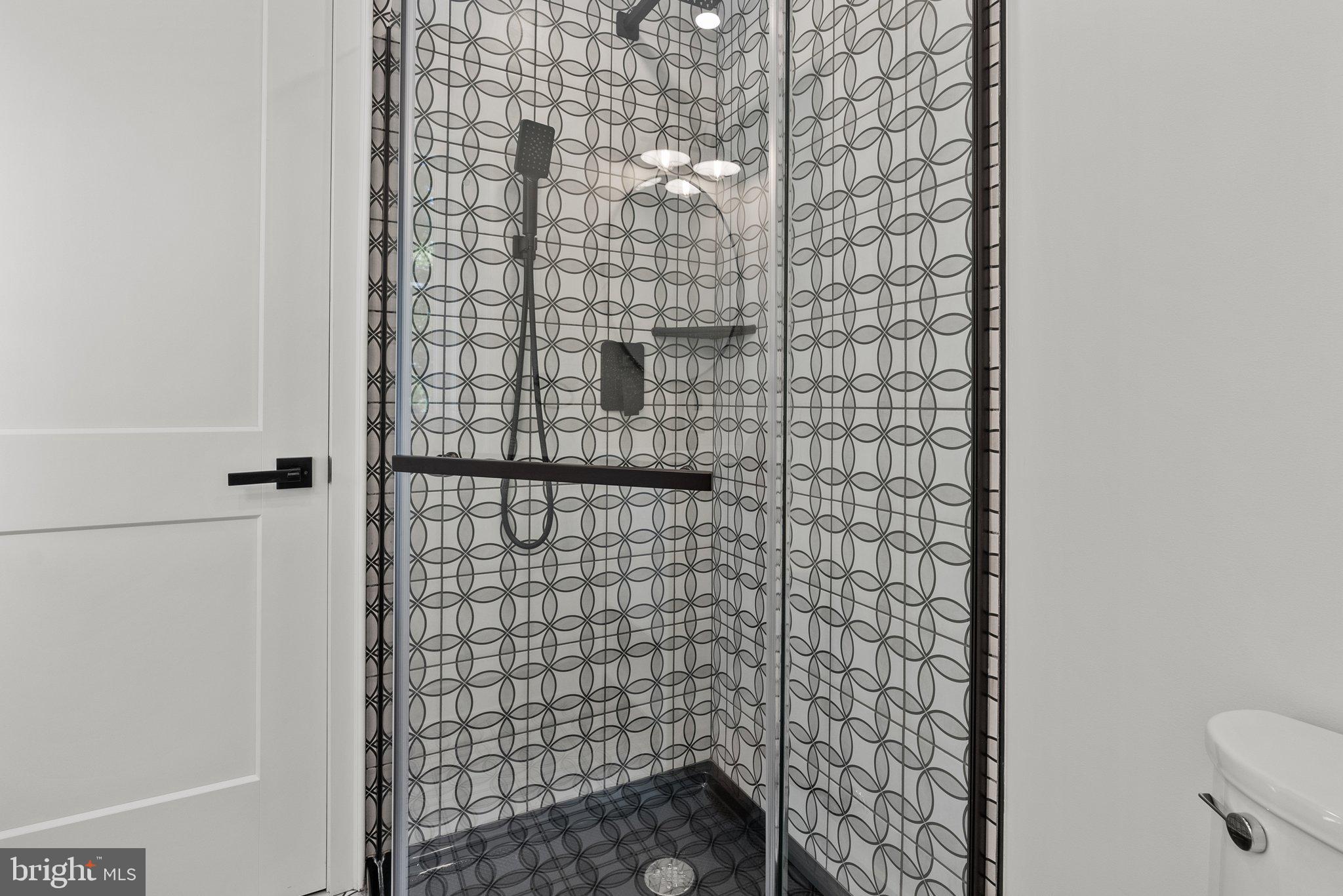 WASHINGTON CROSSING - Residential