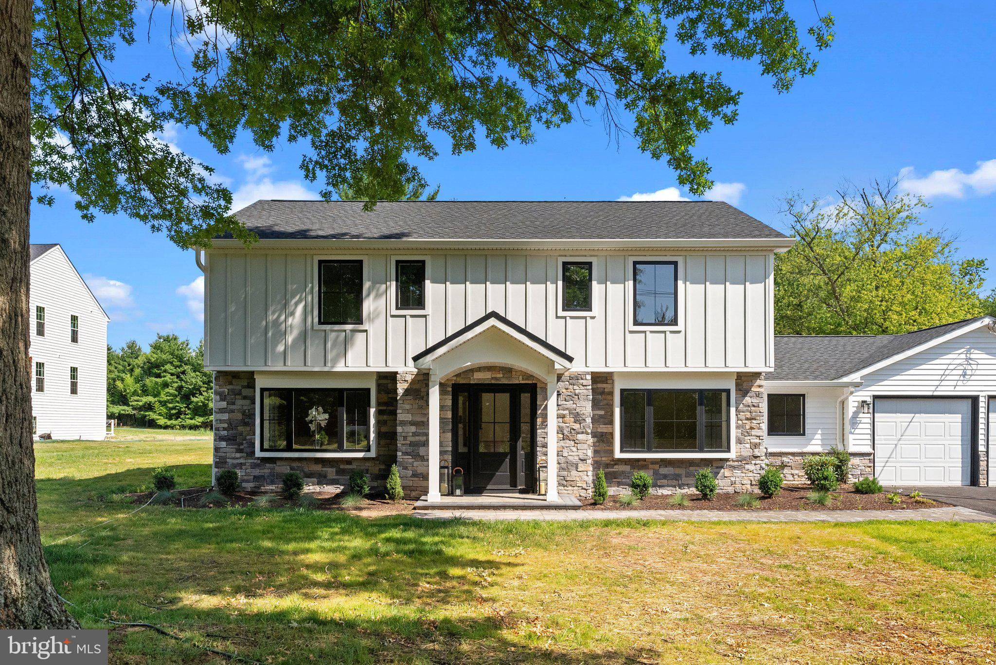 WASHINGTON CROSSING - Residential