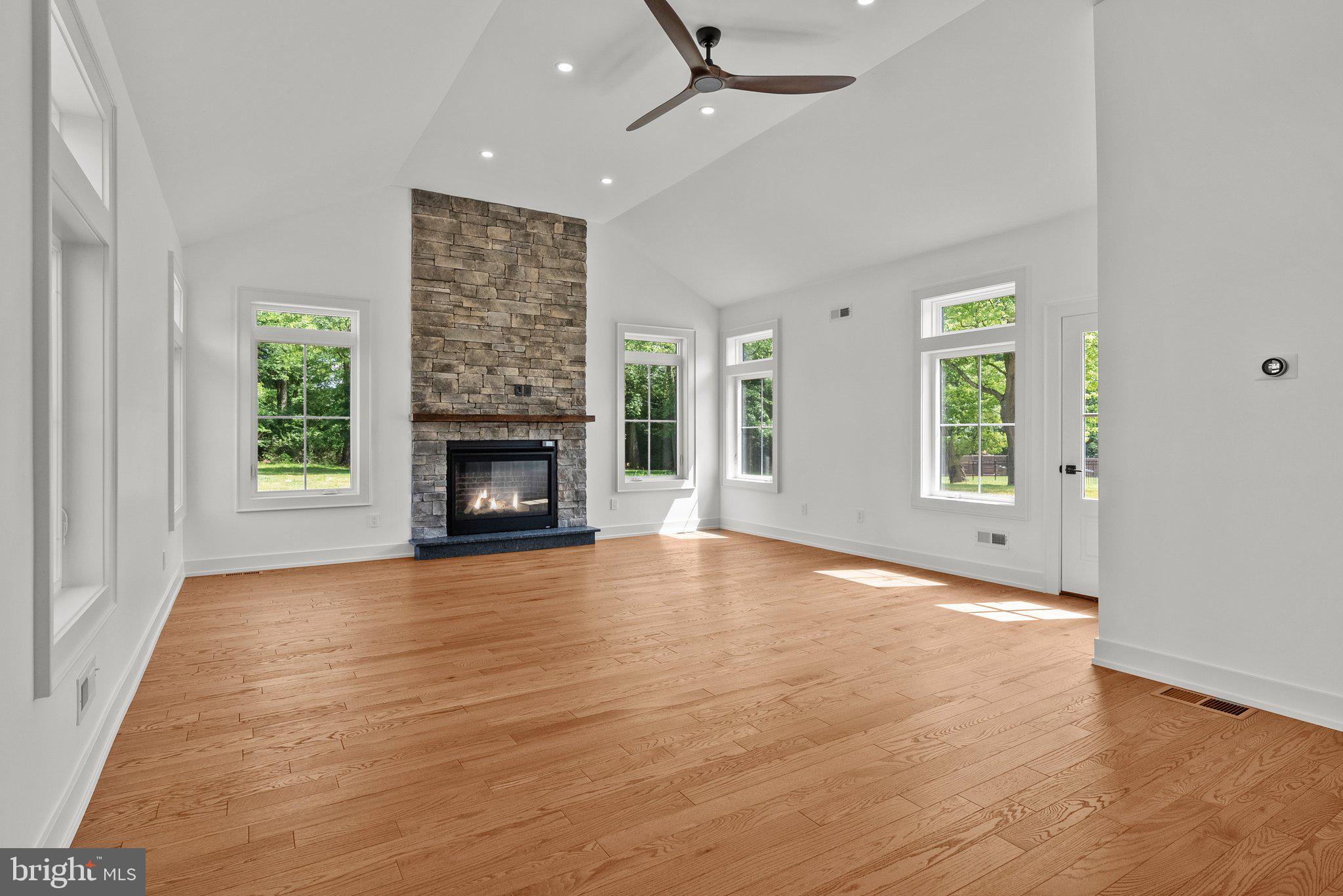 WASHINGTON CROSSING - Residential