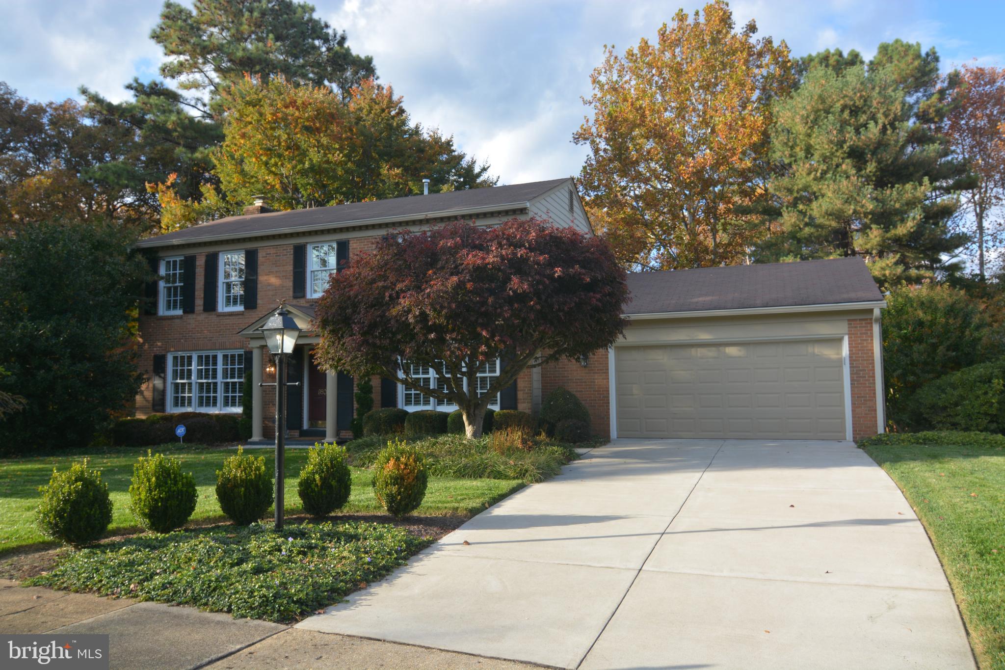 SHOUSE VILLAGE - Residential
