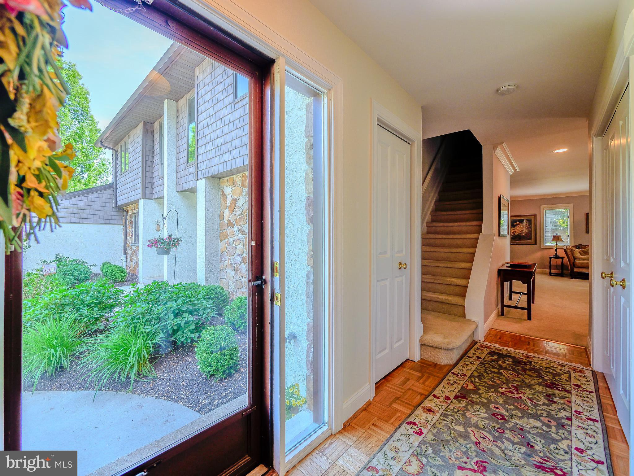 11 EAGLEVIEW DRIVE 11