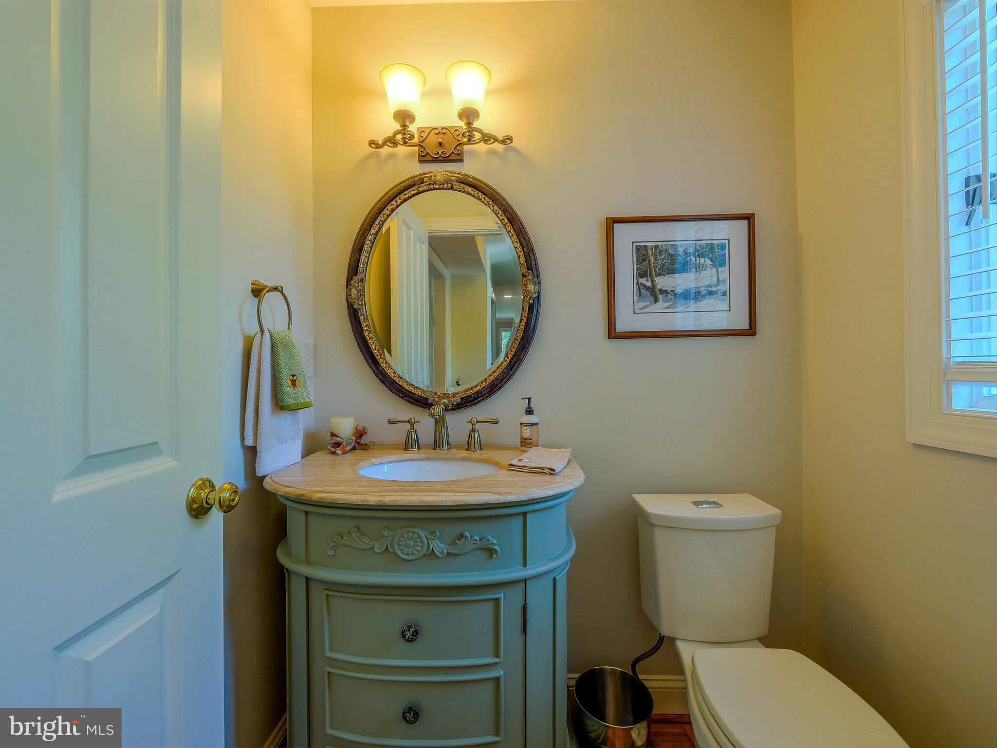11 EAGLEVIEW DRIVE 11