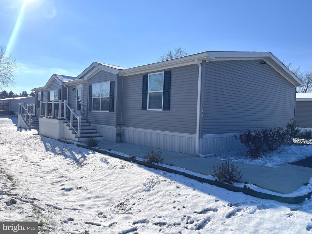 Photo of 5500 Lincoln Way East #37C MARLETTE DRIVE, FAYETTEVILLE, PA 17222 (MLS # PAFL2031660)