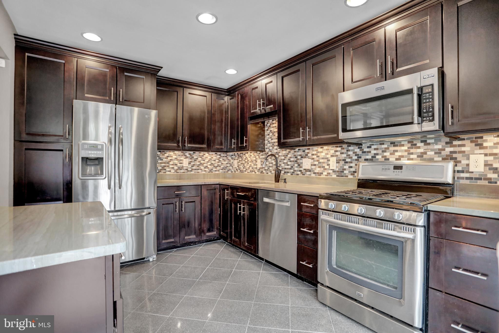 SPRINGDALE - Residential