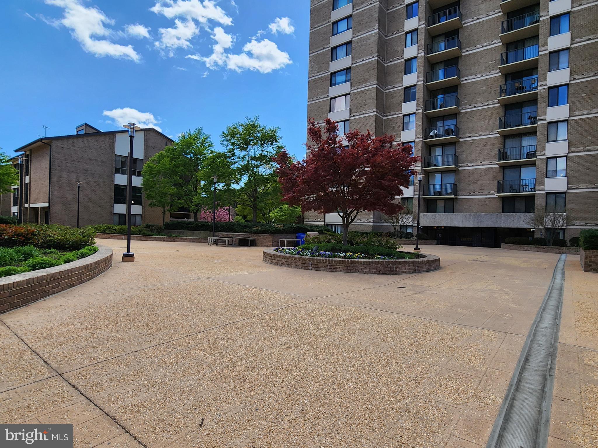 AMERICANA CENTRE - Residential