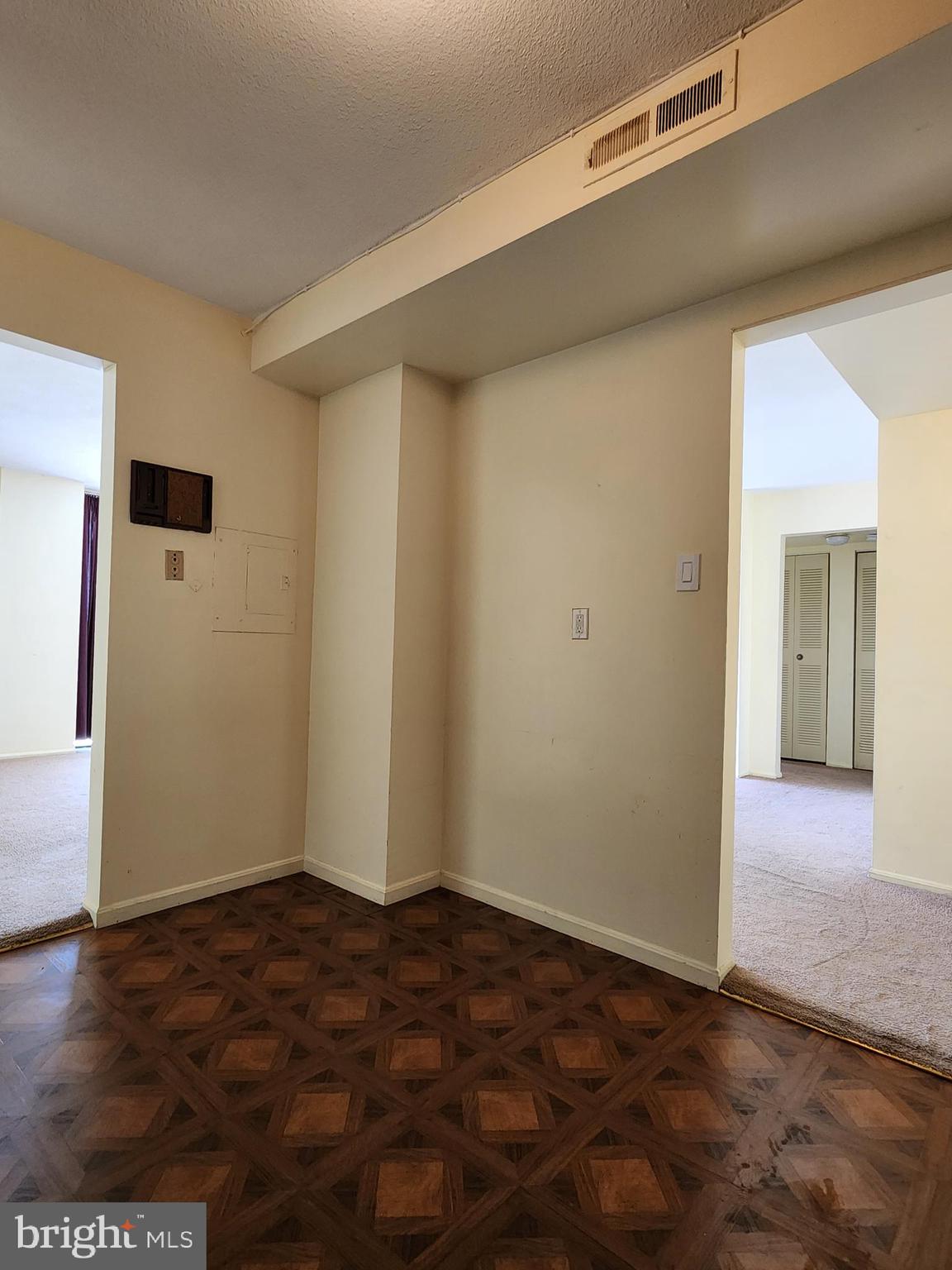 AMERICANA CENTRE - Residential